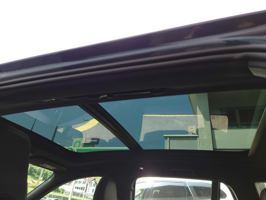 VOLVO V60 T6 eAWD Ultim Dark-image-9
