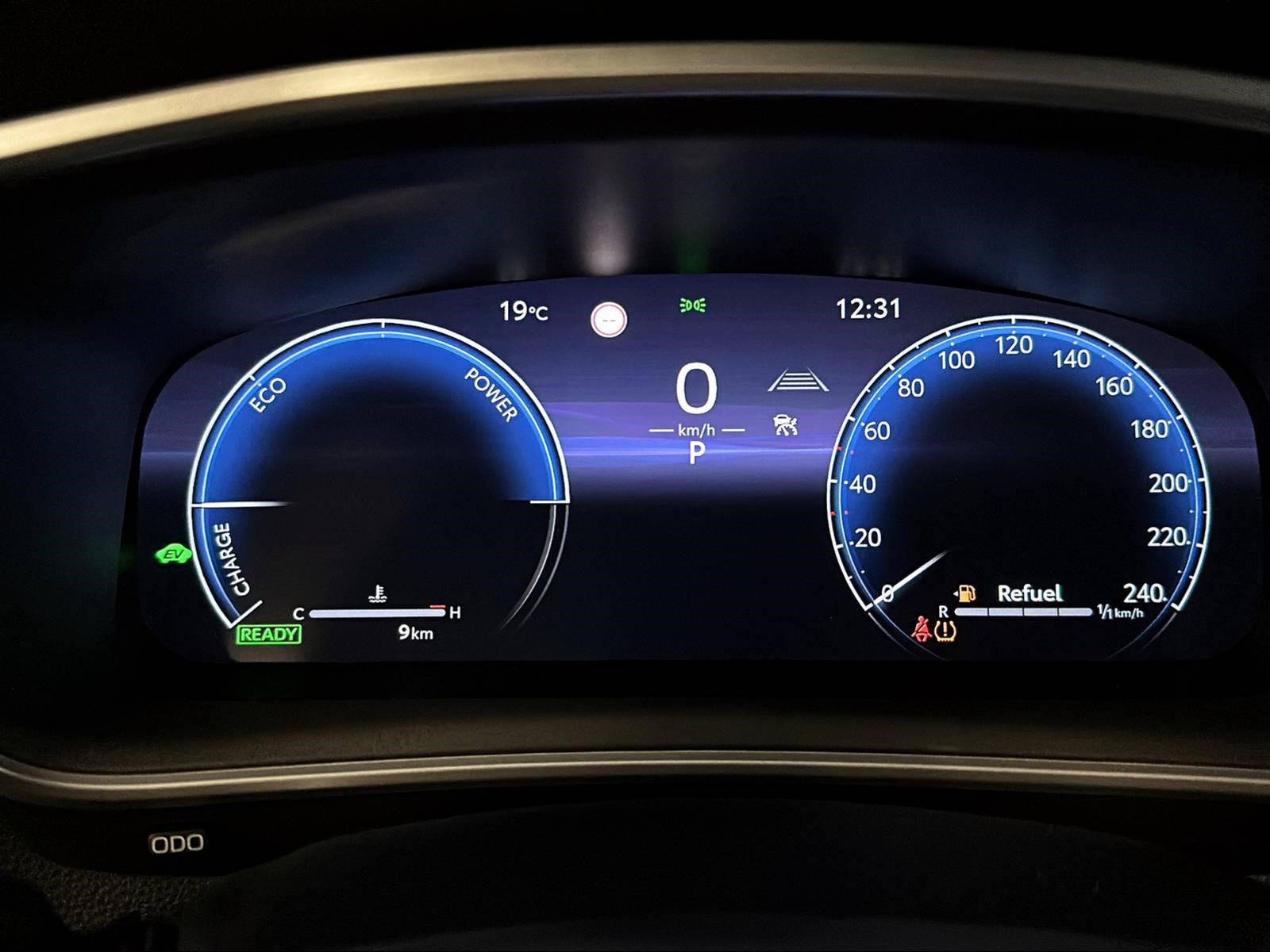 TOYOTA Corolla Cross 2.0 HSD Comfort AWD-i-image-9