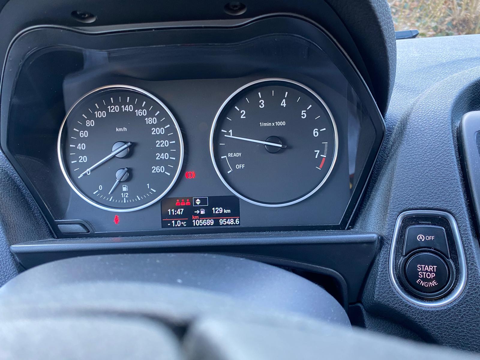 BMW 116i Sport Line-image-1