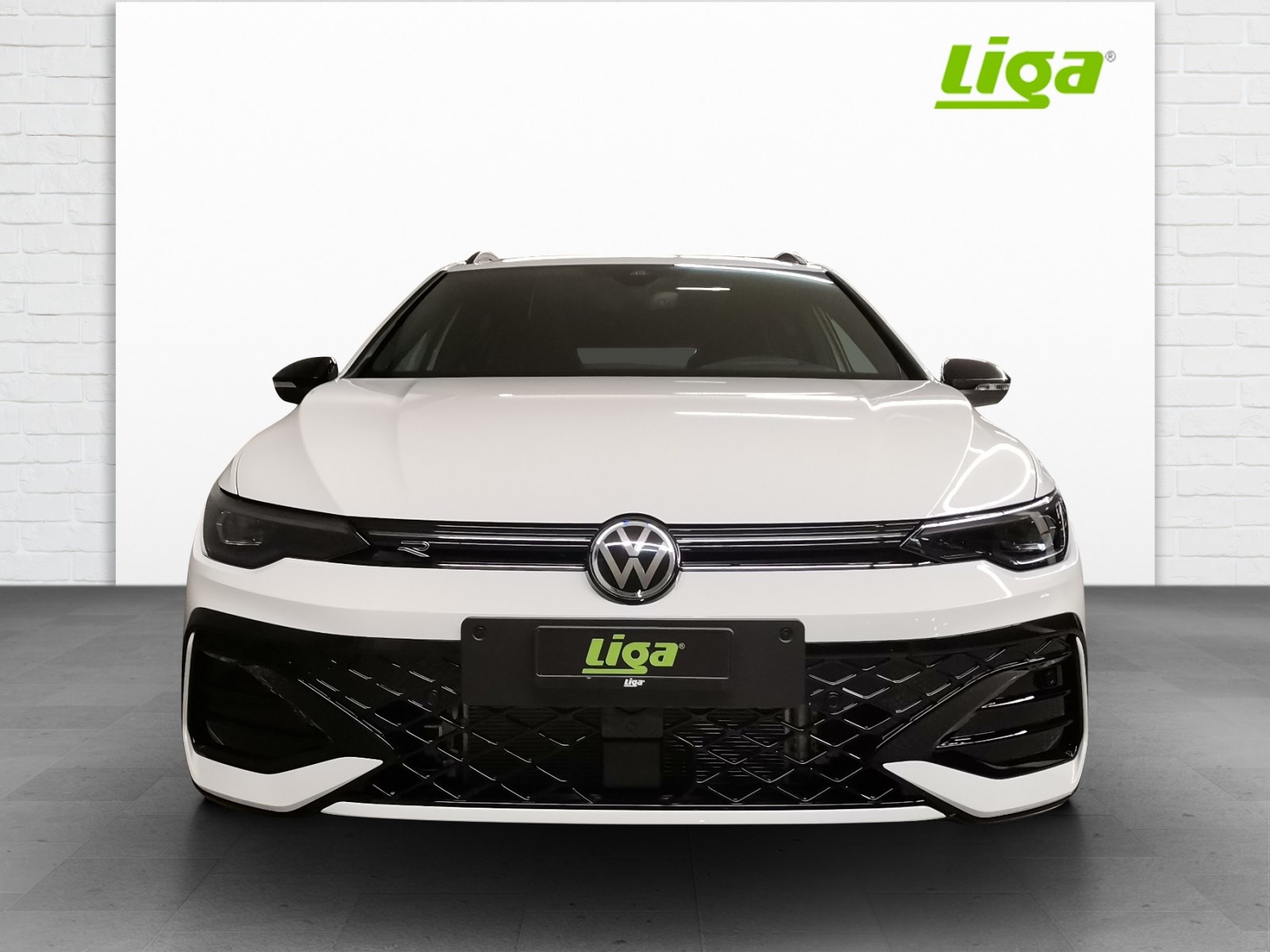VW Golf VIII Variant 1.5 eTSI R-Line DSG-showroom-element-2