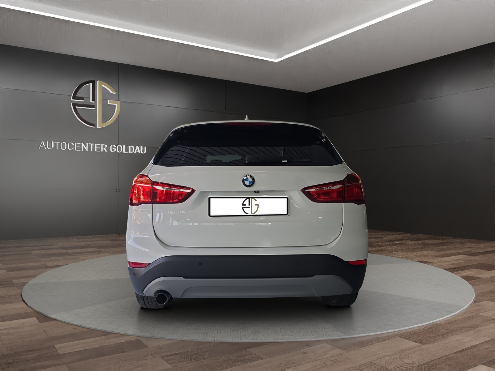 BMW X1 xDrive 18d Steptronic-showroom-element-2
