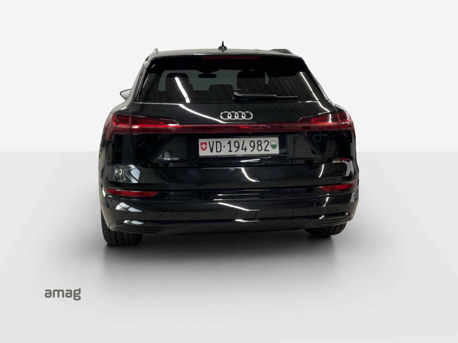 AUDI e-tron 55 Advanced quattro-showroom-element-3