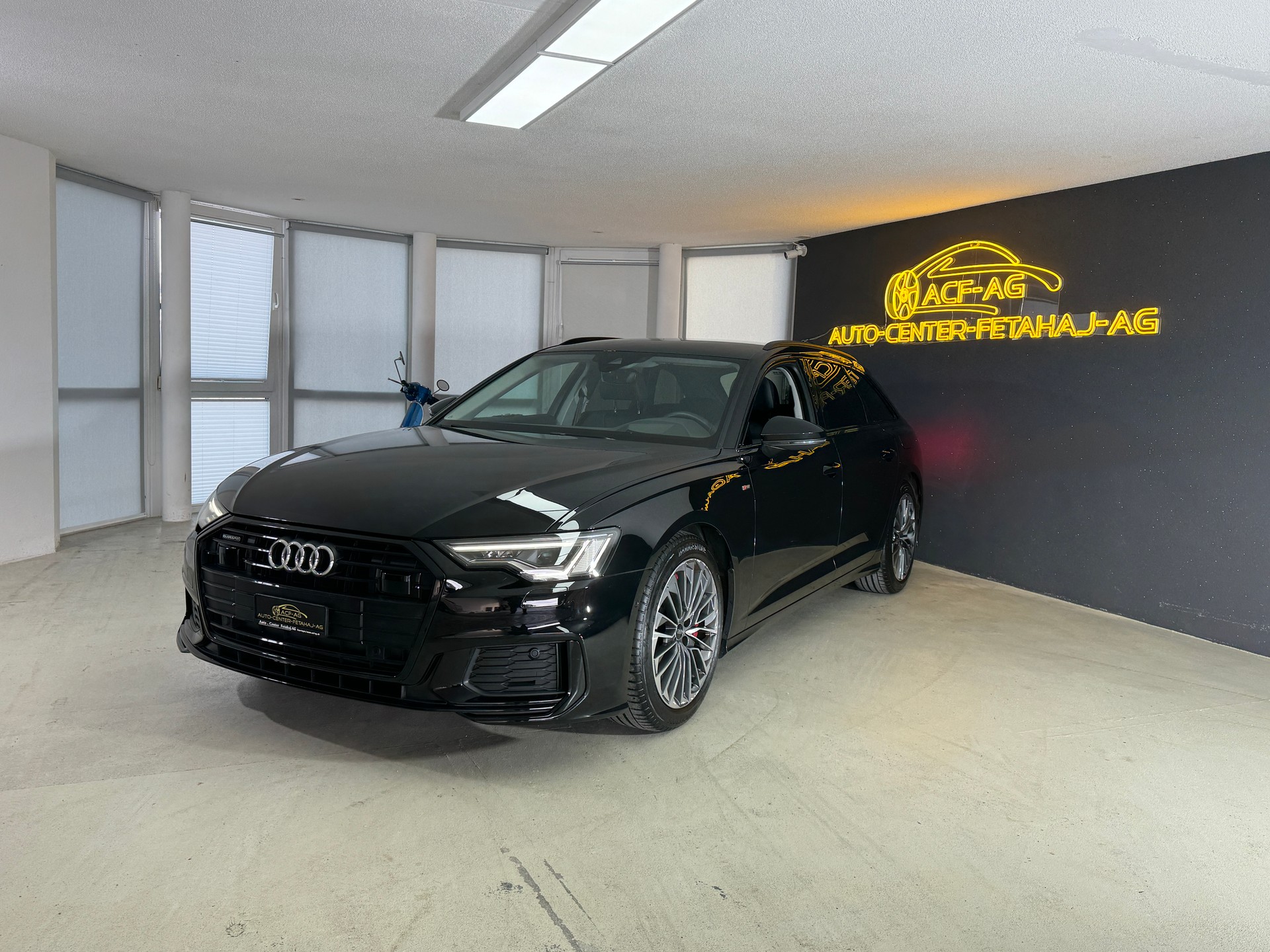 AUDI A6 Avant 55 TFSIe Sport quattro S-tronic