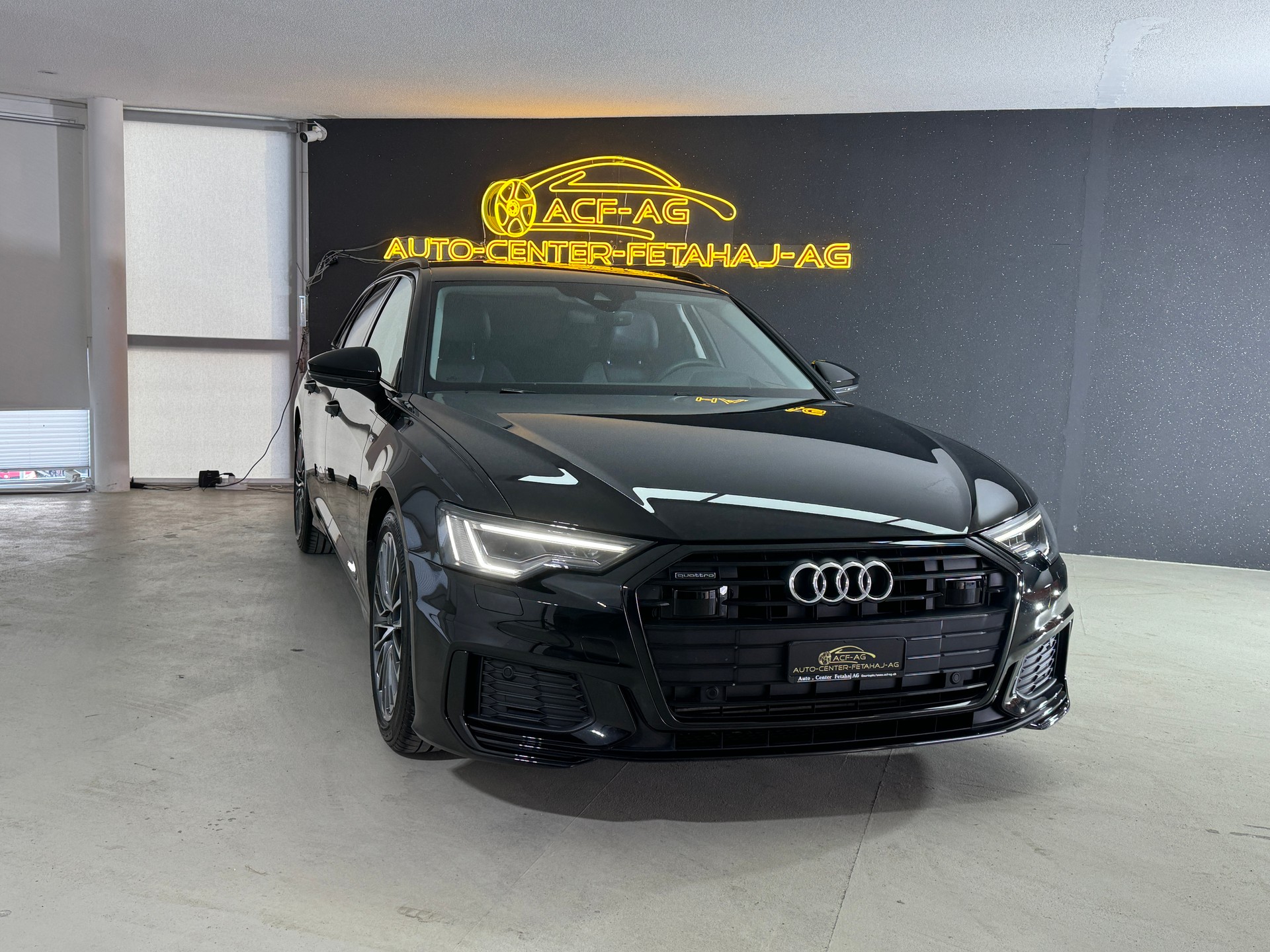 AUDI A6 Avant 55 TFSIe Sport quattro S-tronic-showroom-element-2