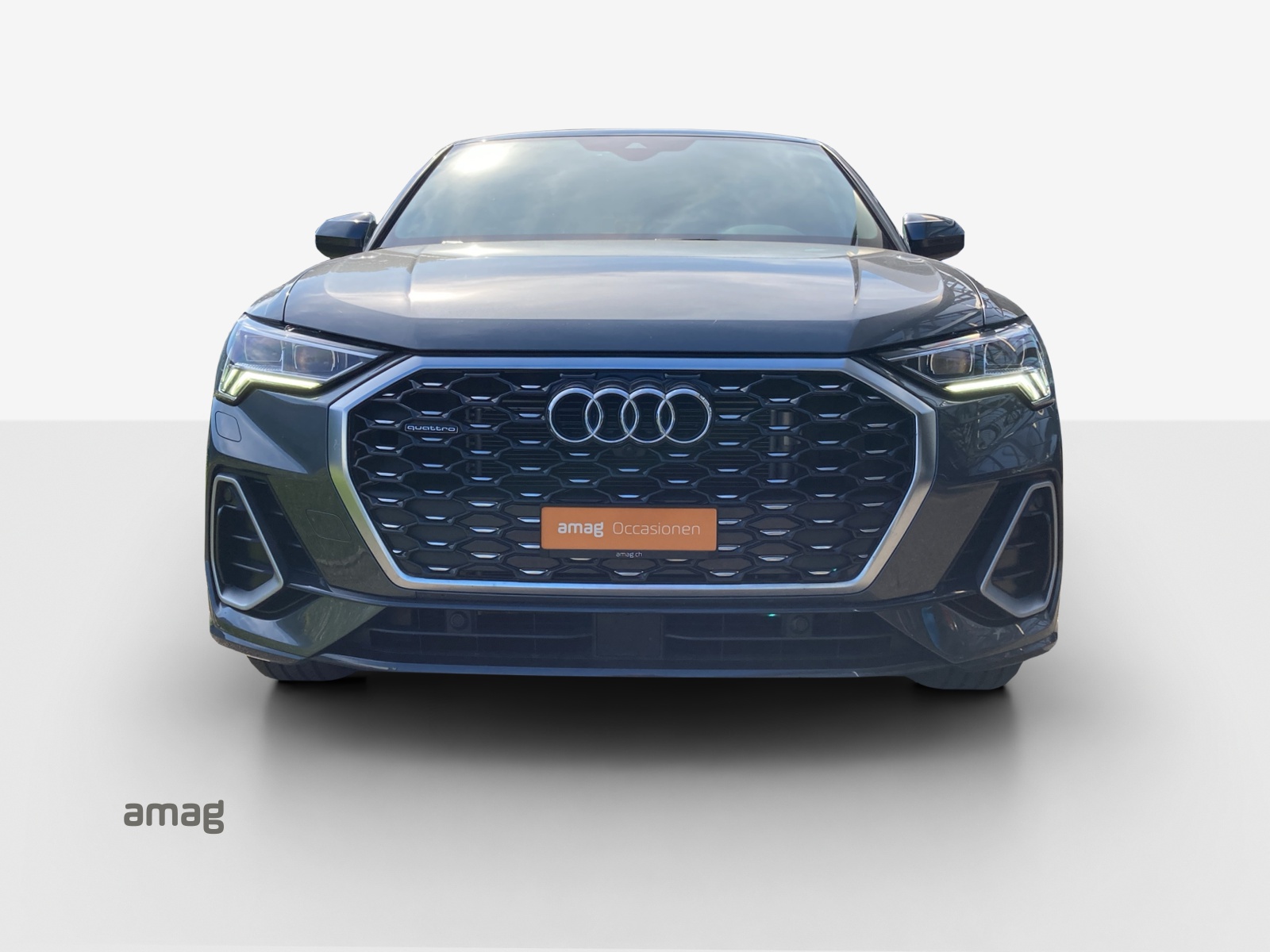 AUDI Q3 Sportback 45 TFSI S line quattro-image-6