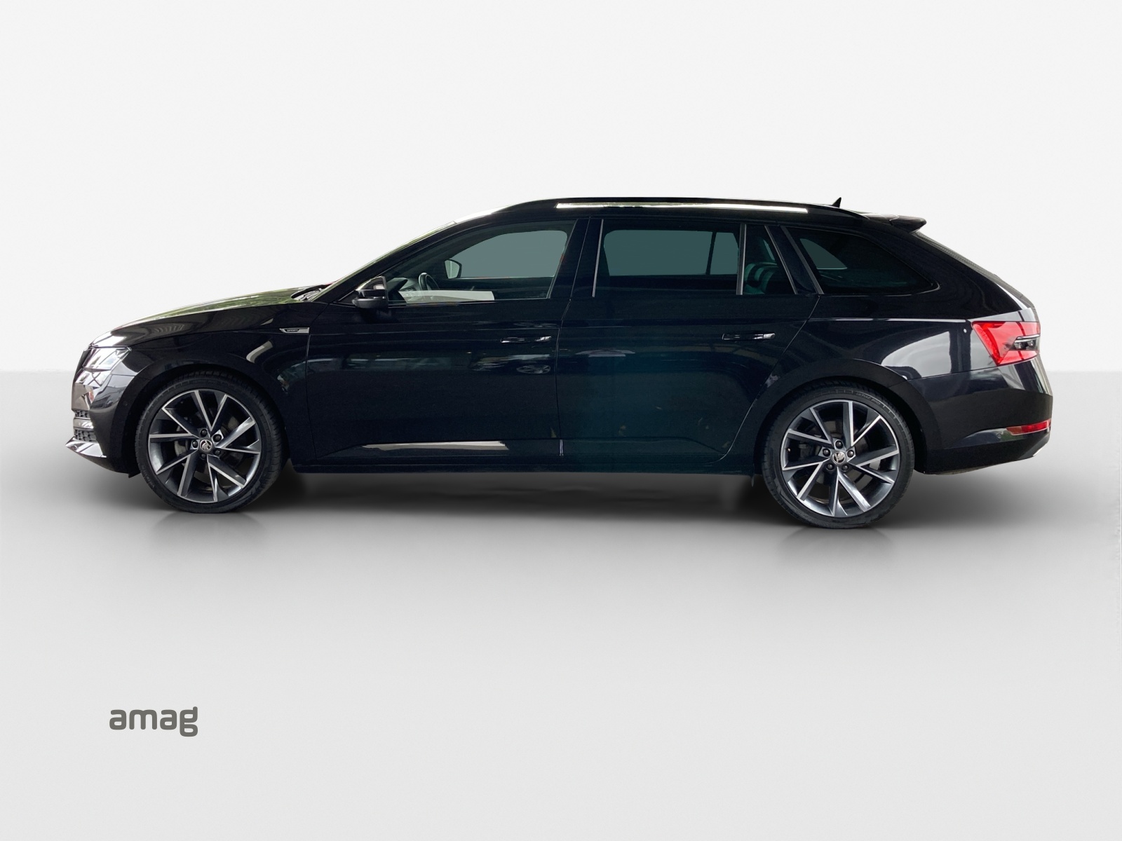 SKODA Superb Combi 2.0 TDi SportLine 4x4 DSG-showroom-element-1