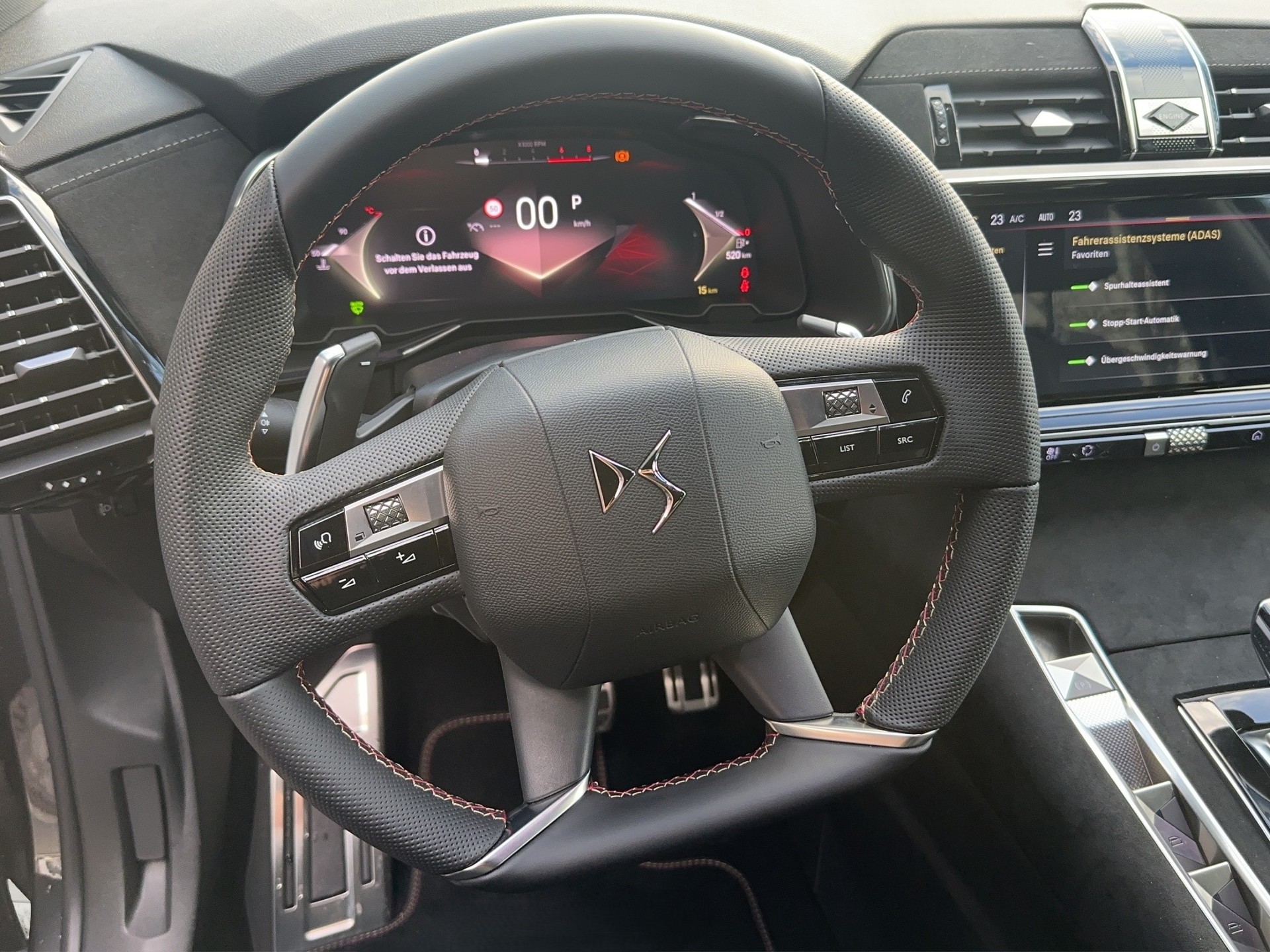 DS AUTOMOBILES DS 7 Crossback 1.5BHDi Performance Line Ligne Noir EAT8-image-13