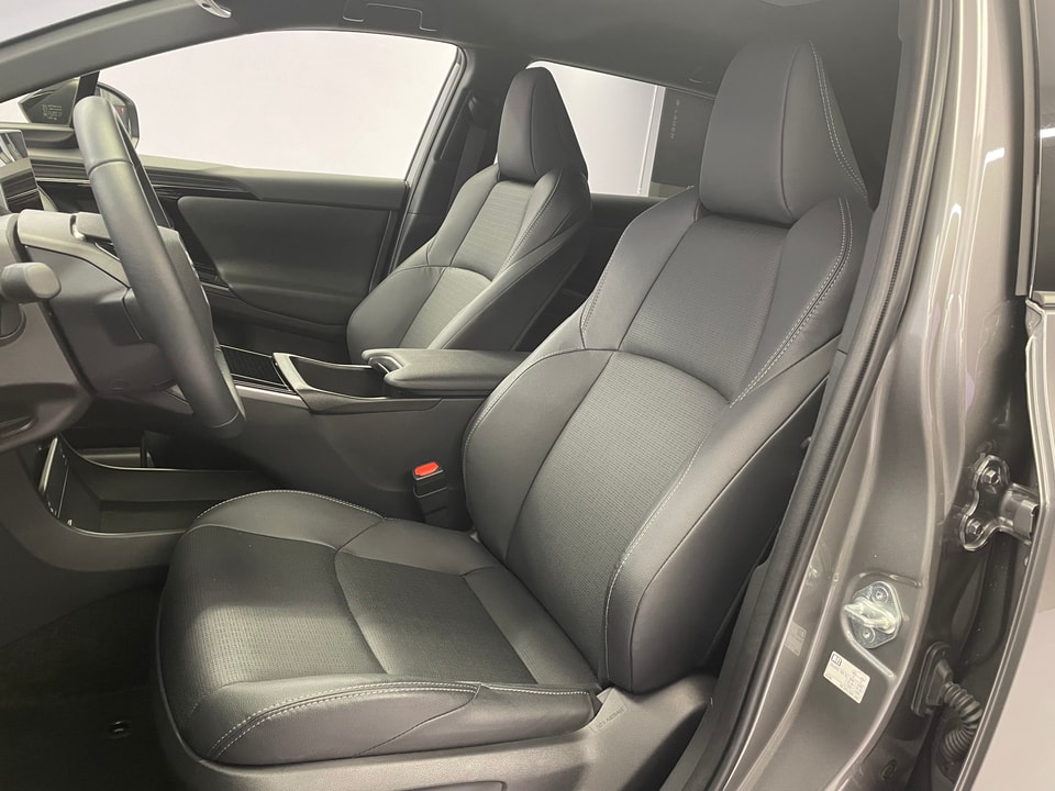 bZ4X Electric Premium AWD 11 kW OBC