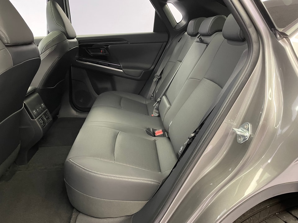 bZ4X Electric Premium AWD 11 kW OBC