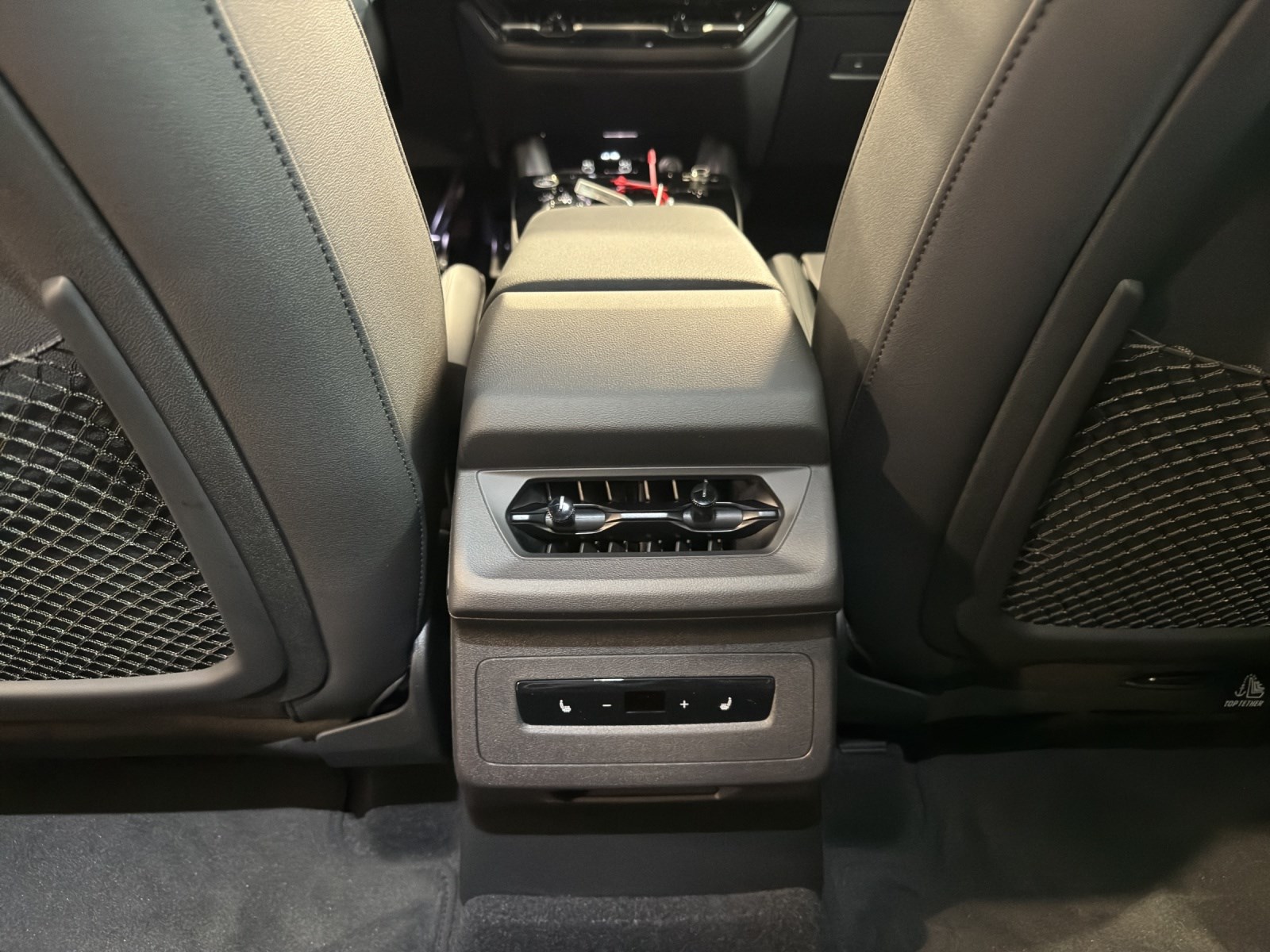 AUDI Q6 Sportback e-tron quattro-image-10