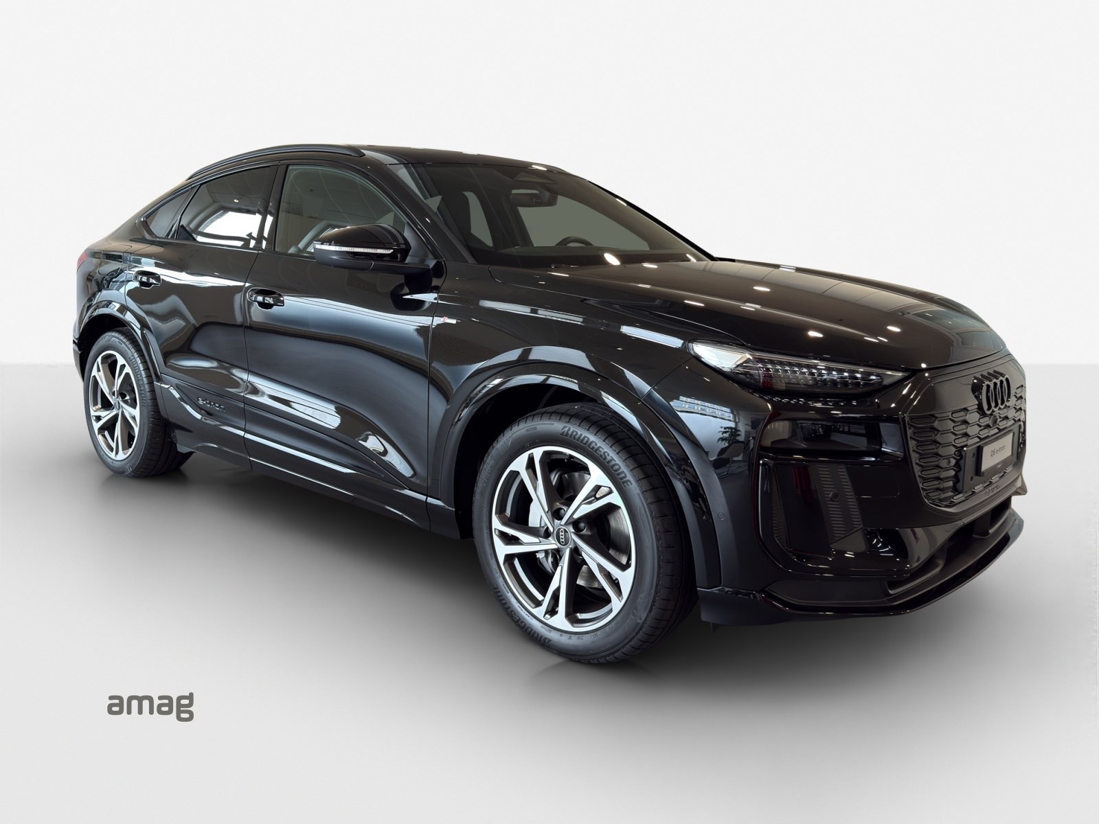 AUDI Q6 Sportback e-tron quattro-image-5