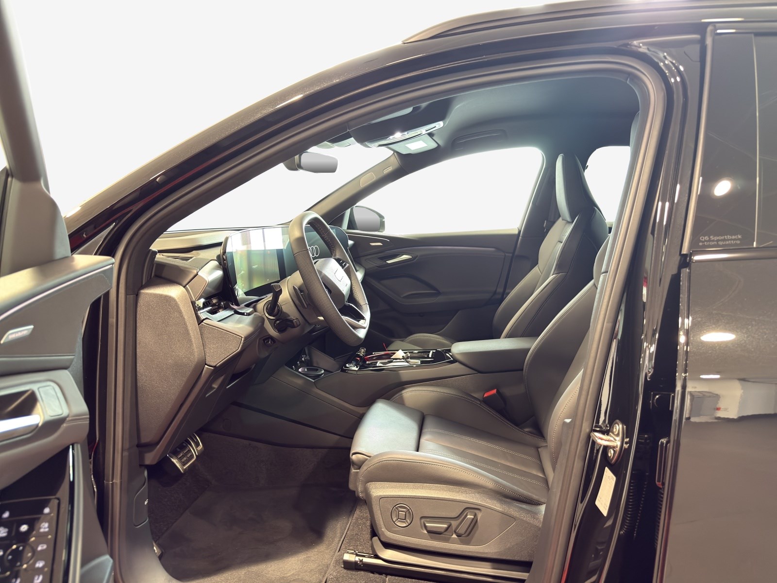 AUDI Q6 Sportback e-tron quattro-image-7