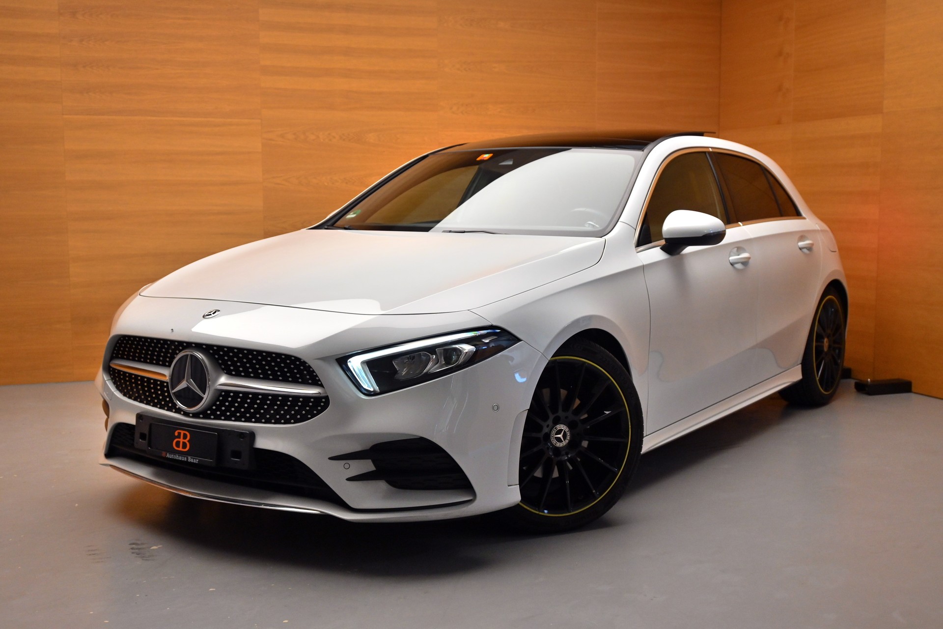 MERCEDES-BENZ A 200 AMG Line 7G-DCT