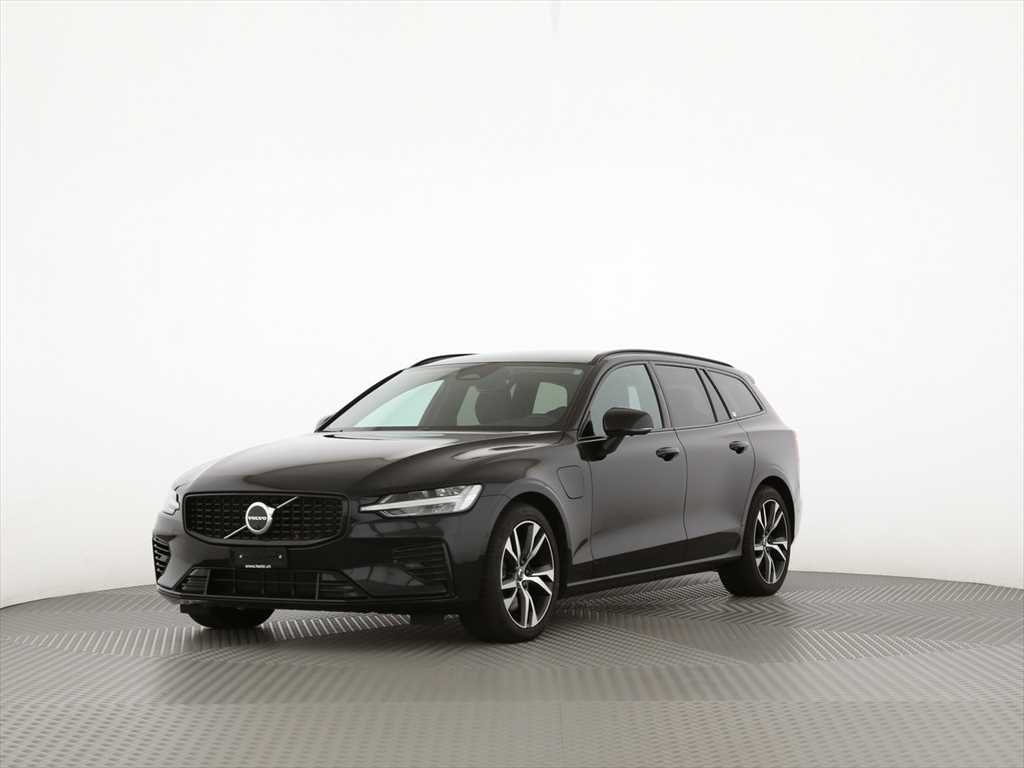 Photo VOLVO V60 V60 T6 eAWD Plug in Hybrid Plus Dark Geartronic