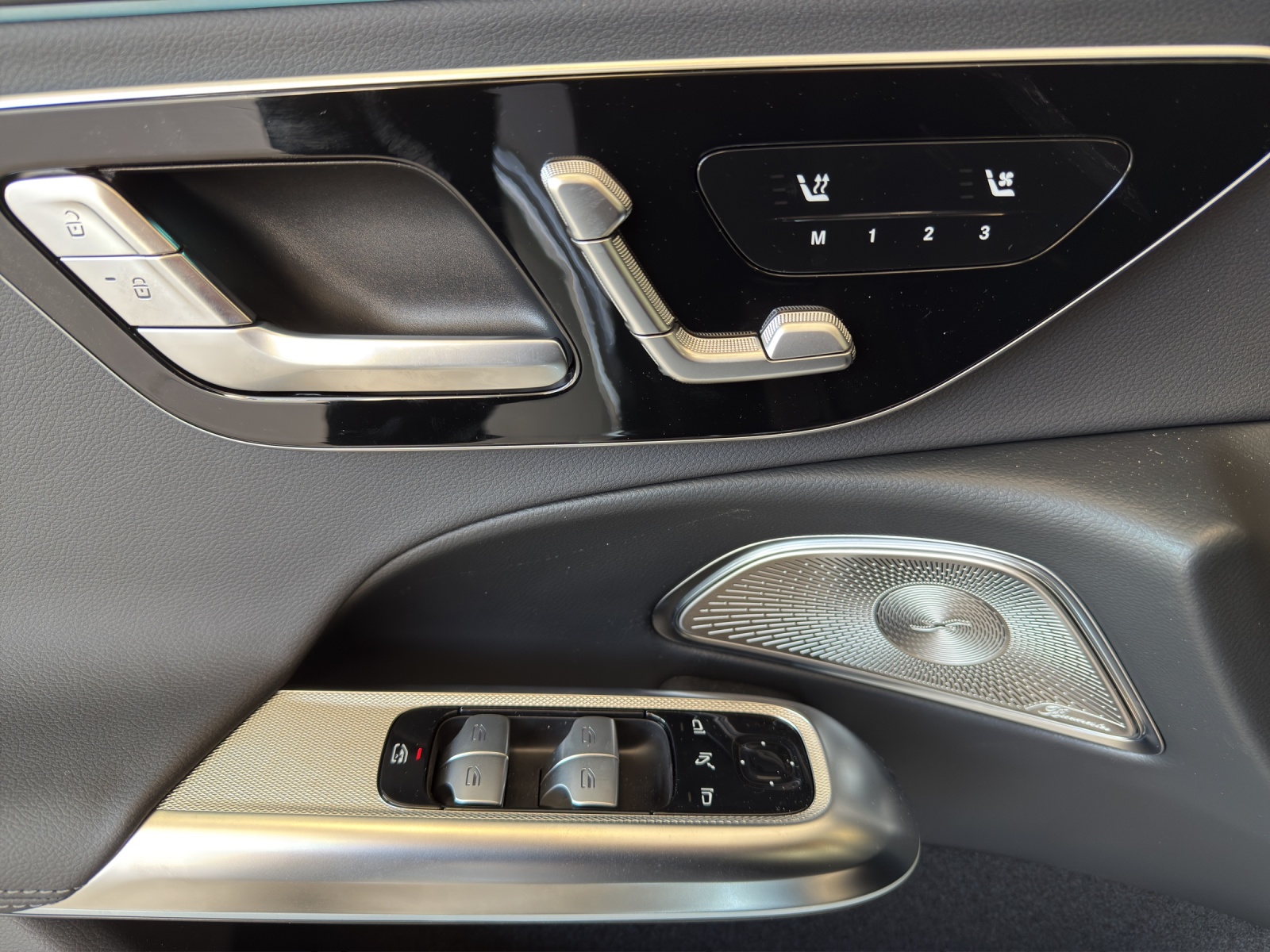 Image MERCEDES-BENZ E-220 E 220 d 4Matic 9G-Tronic