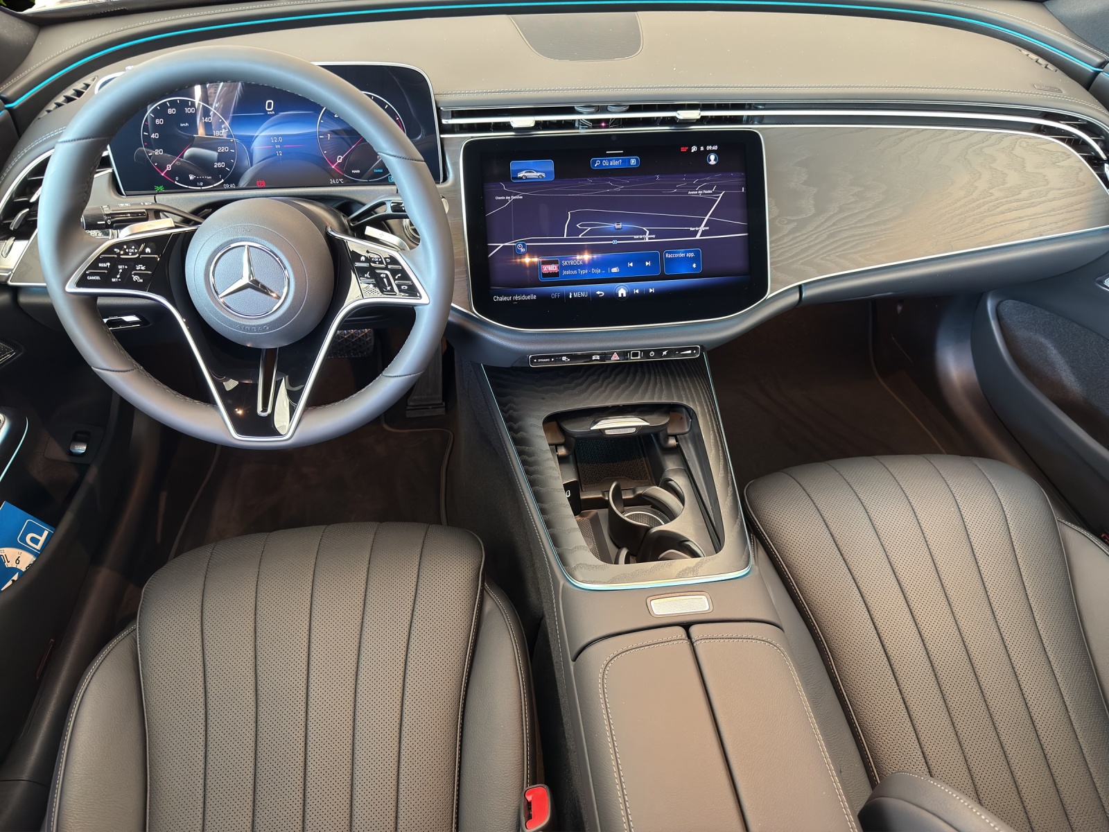 Image MERCEDES-BENZ E-220 E 220 d 4Matic 9G-Tronic