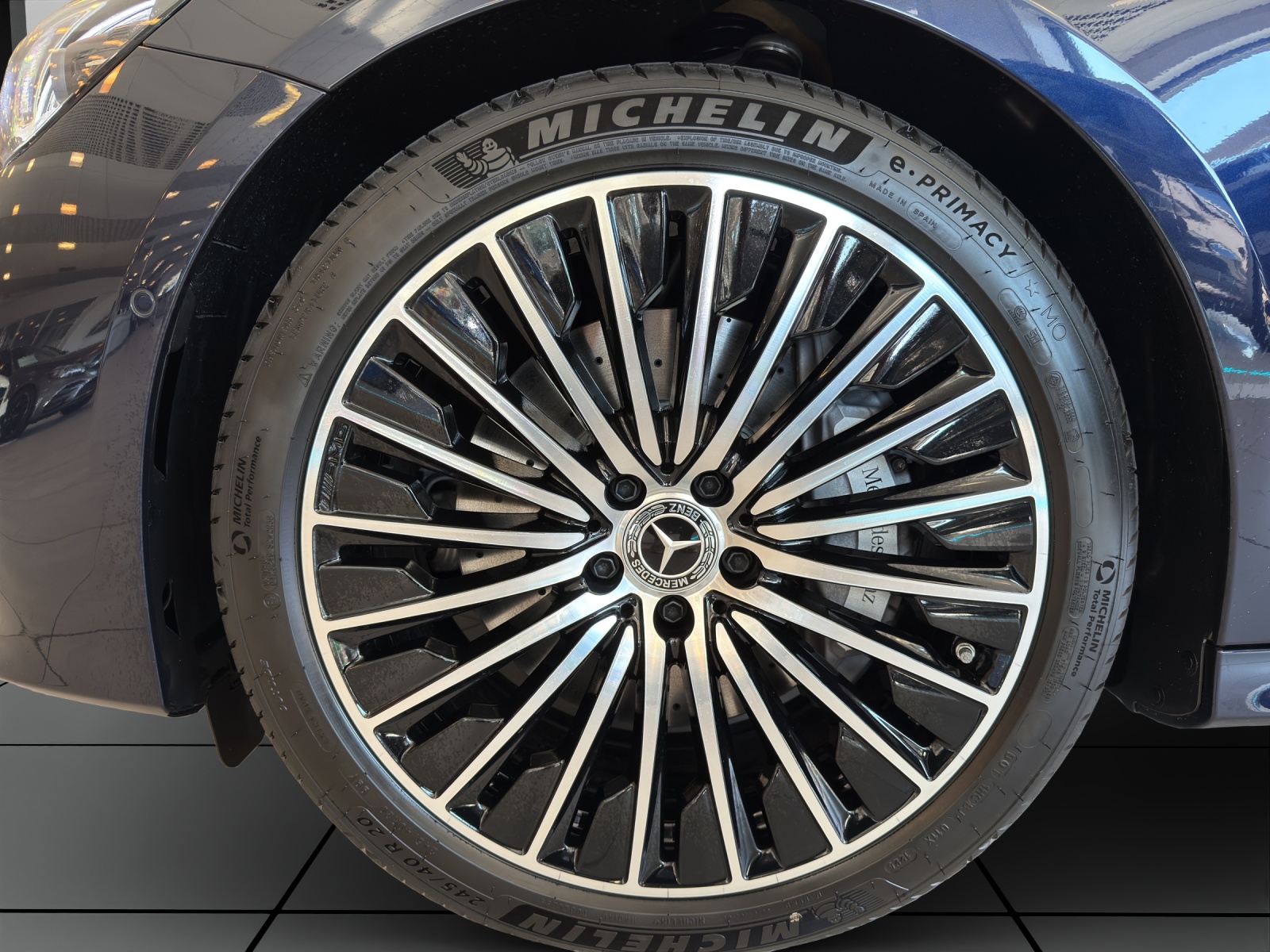 Image MERCEDES-BENZ E-220 E 220 d 4Matic 9G-Tronic