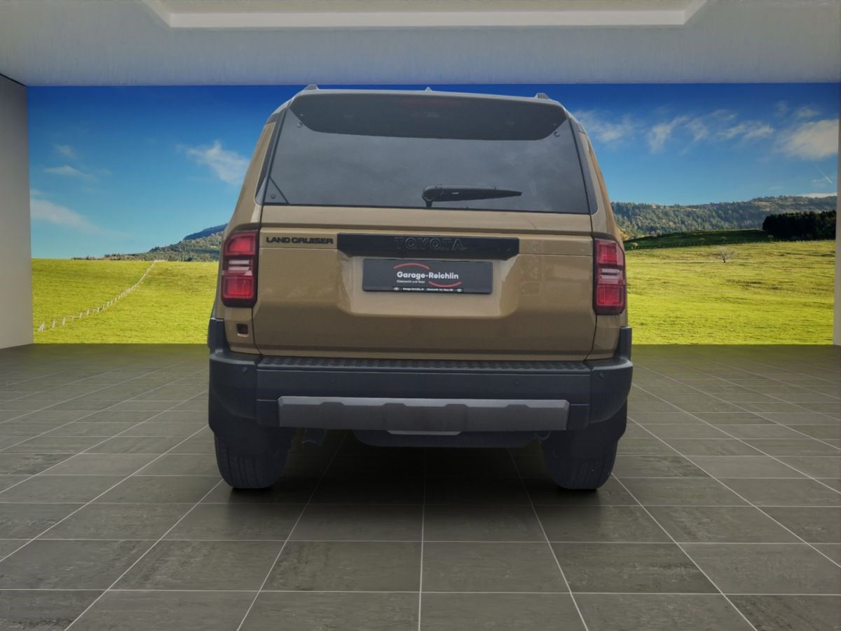 TOYOTA Land Cruiser 2.8 D 230 First Edition 7P-showroom-element-3