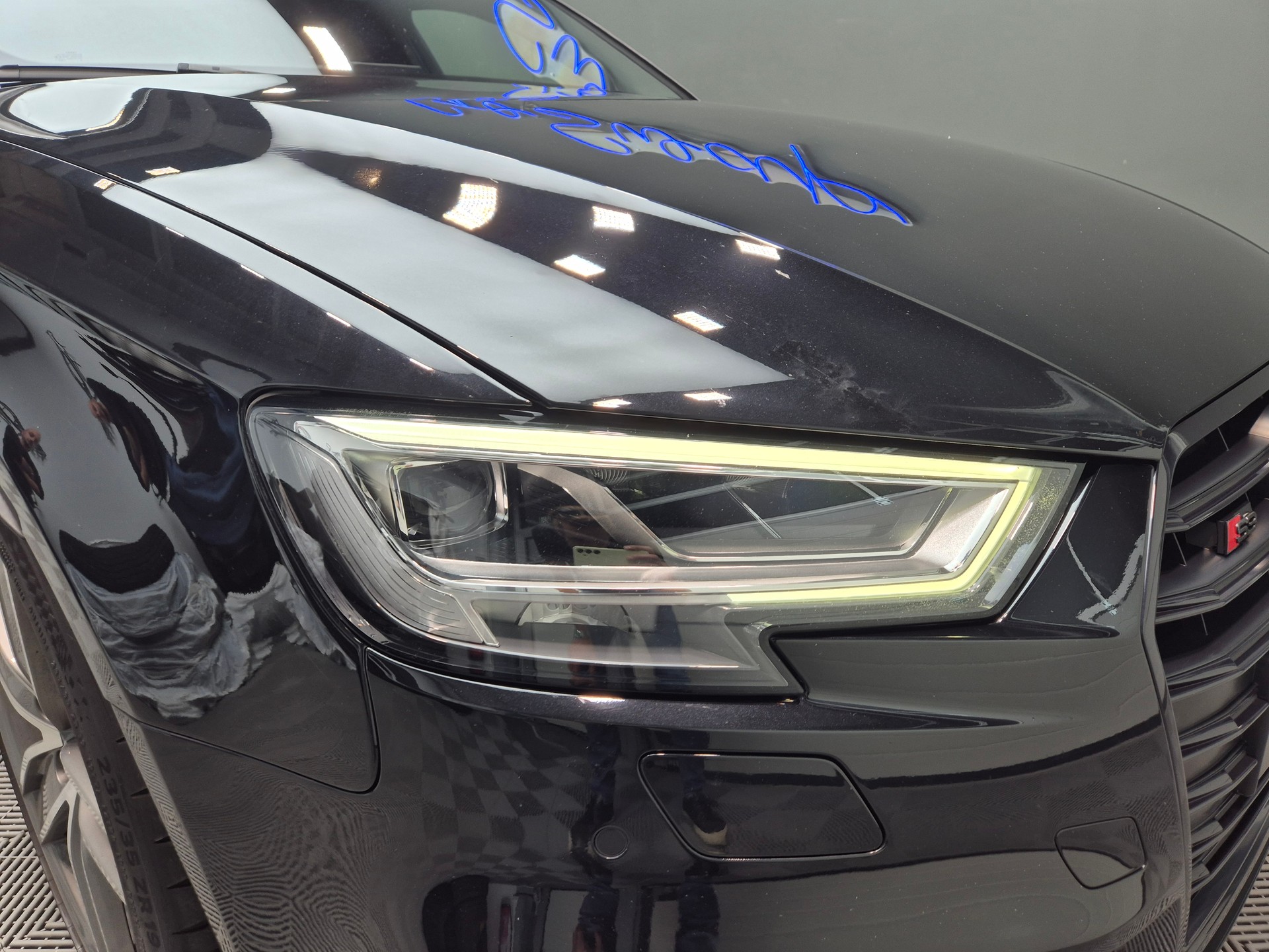 AUDI S3 Sportback 2.0 TFSI quattro S-tronic-showroom-element-2