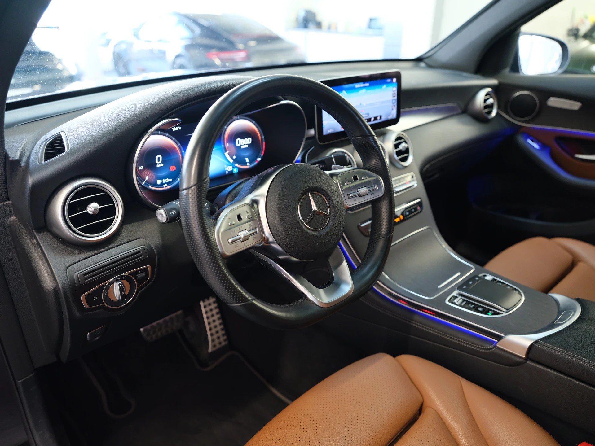MERCEDES-BENZ GLC Coupé 400 d AMG Line 4Matic 9G-Tronic-image-4