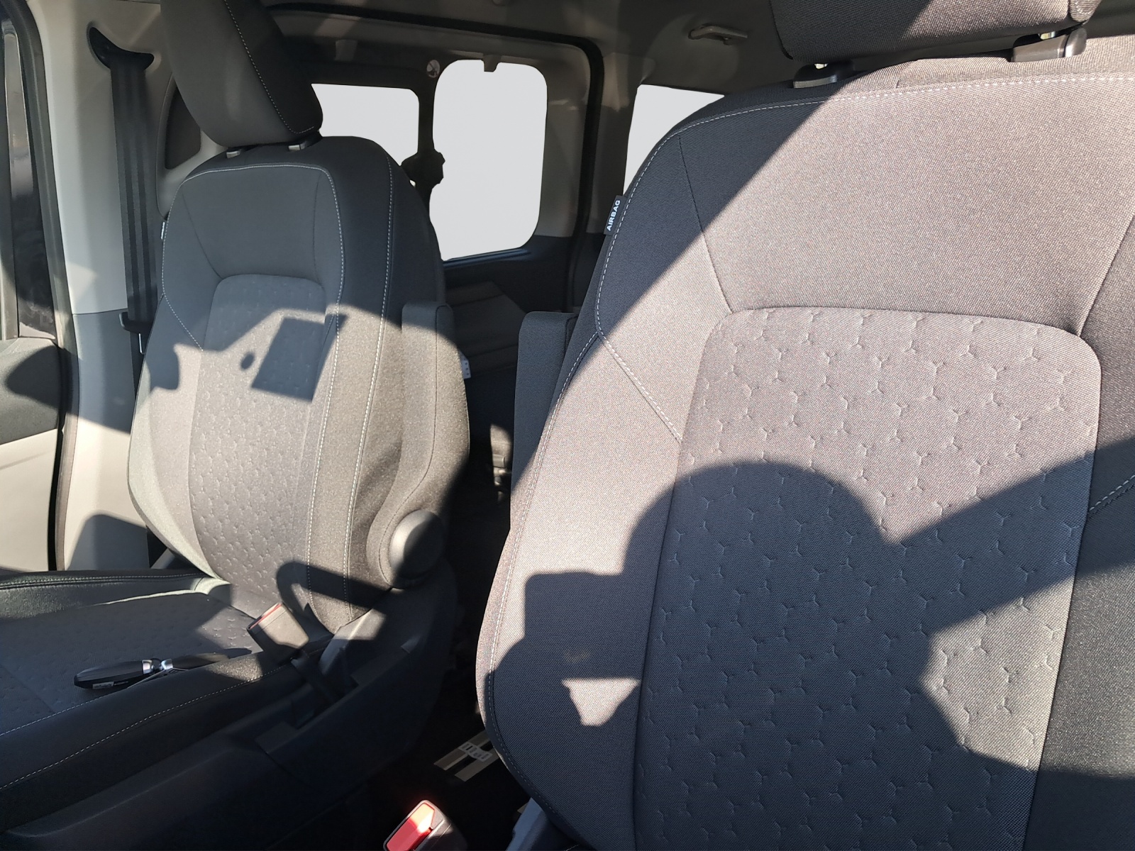 Image FORD TOURNEO-CUSTOM Tourneo Bus 340 L2H1 82,5kWh Titanium