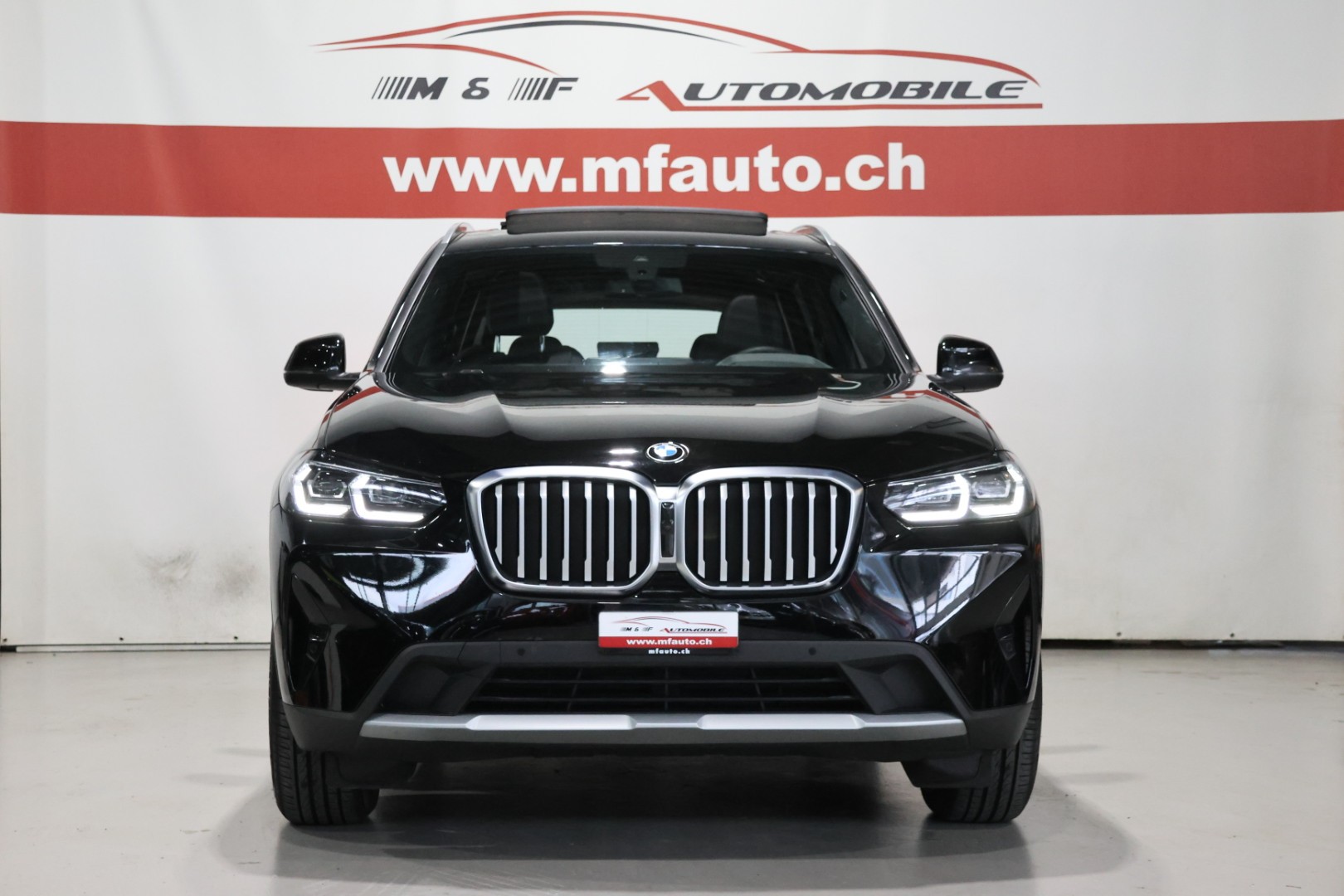 BMW X3 20d xDrive SAG-showroom-element-1