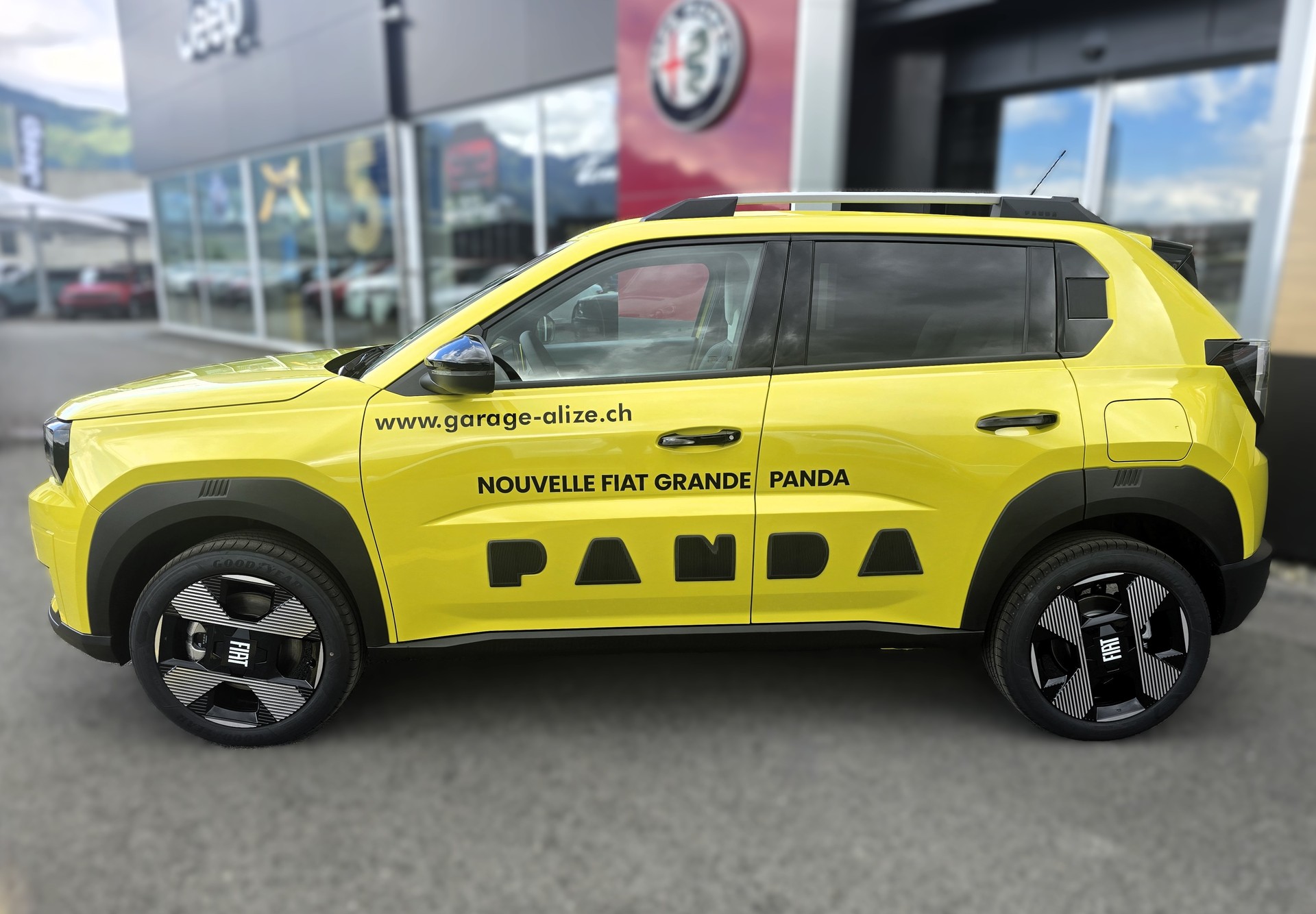 FIAT GRANDE PANDA LA PRIMA-showroom-element-2