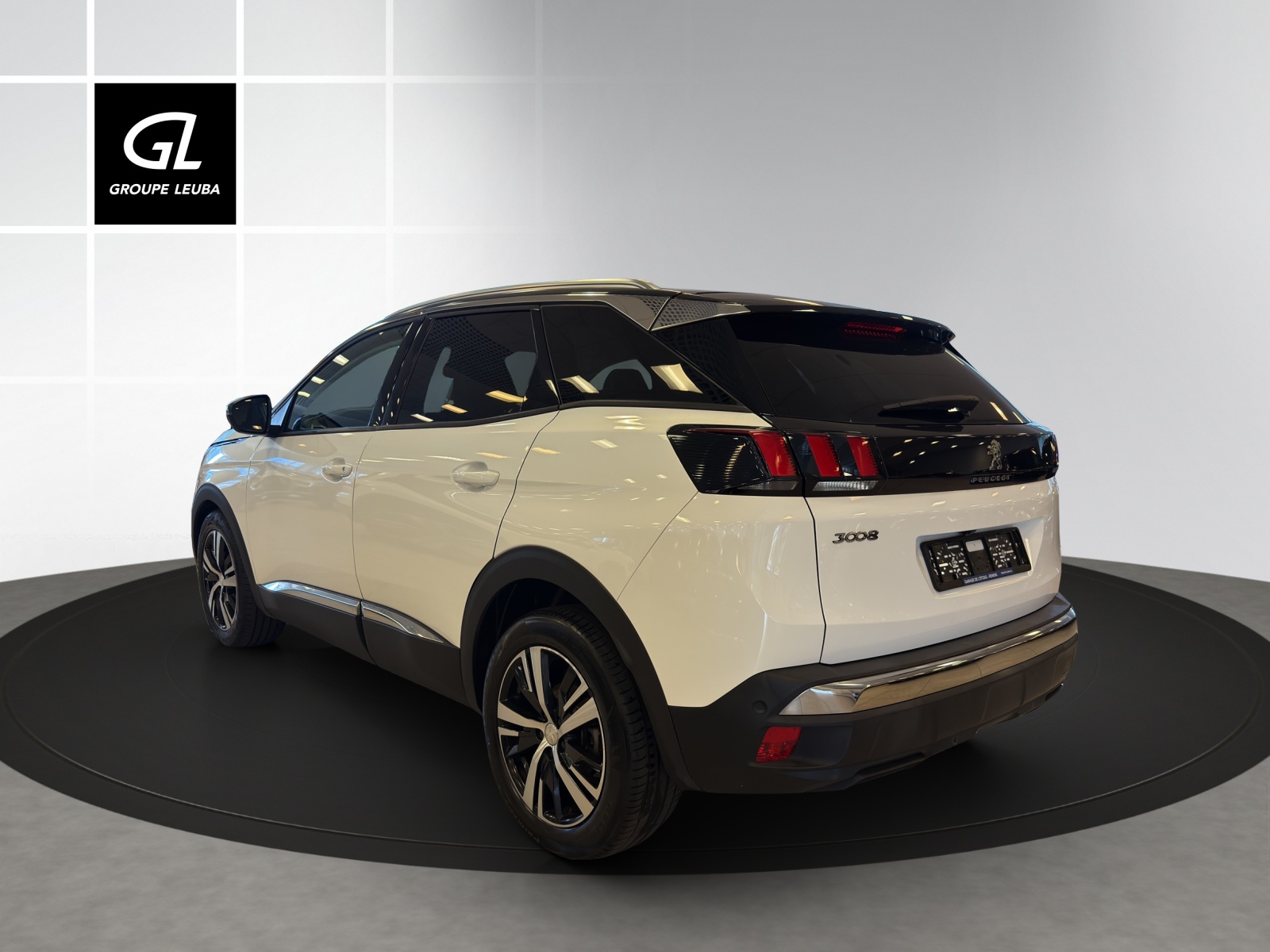 PEUGEOT 3008 1.2 PureTech Allure-showroom-element-3