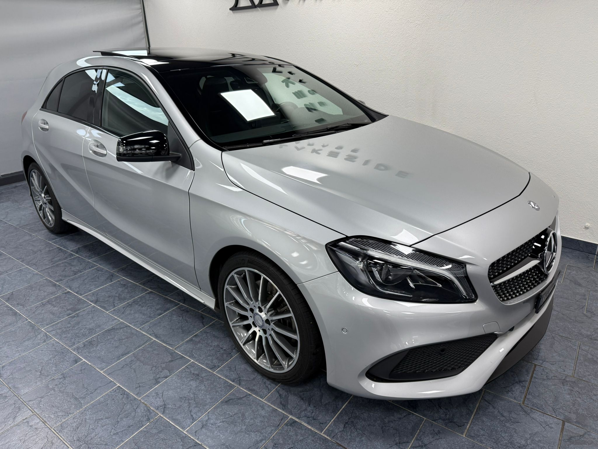 MERCEDES-BENZ A 250 (Limousine) Mercedes MERCEDES-BENZ A 250 (Limousine)