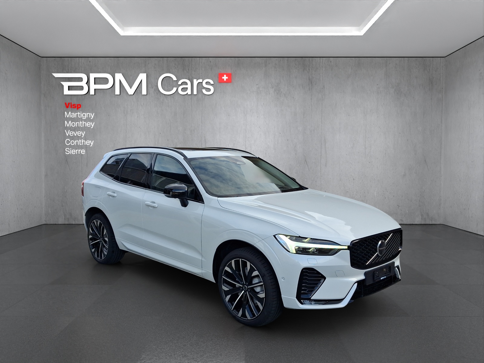 Image VOLVO XC60 XC60 B5 Benzin Mild Hybrid AWD Plus Dark Geartronic