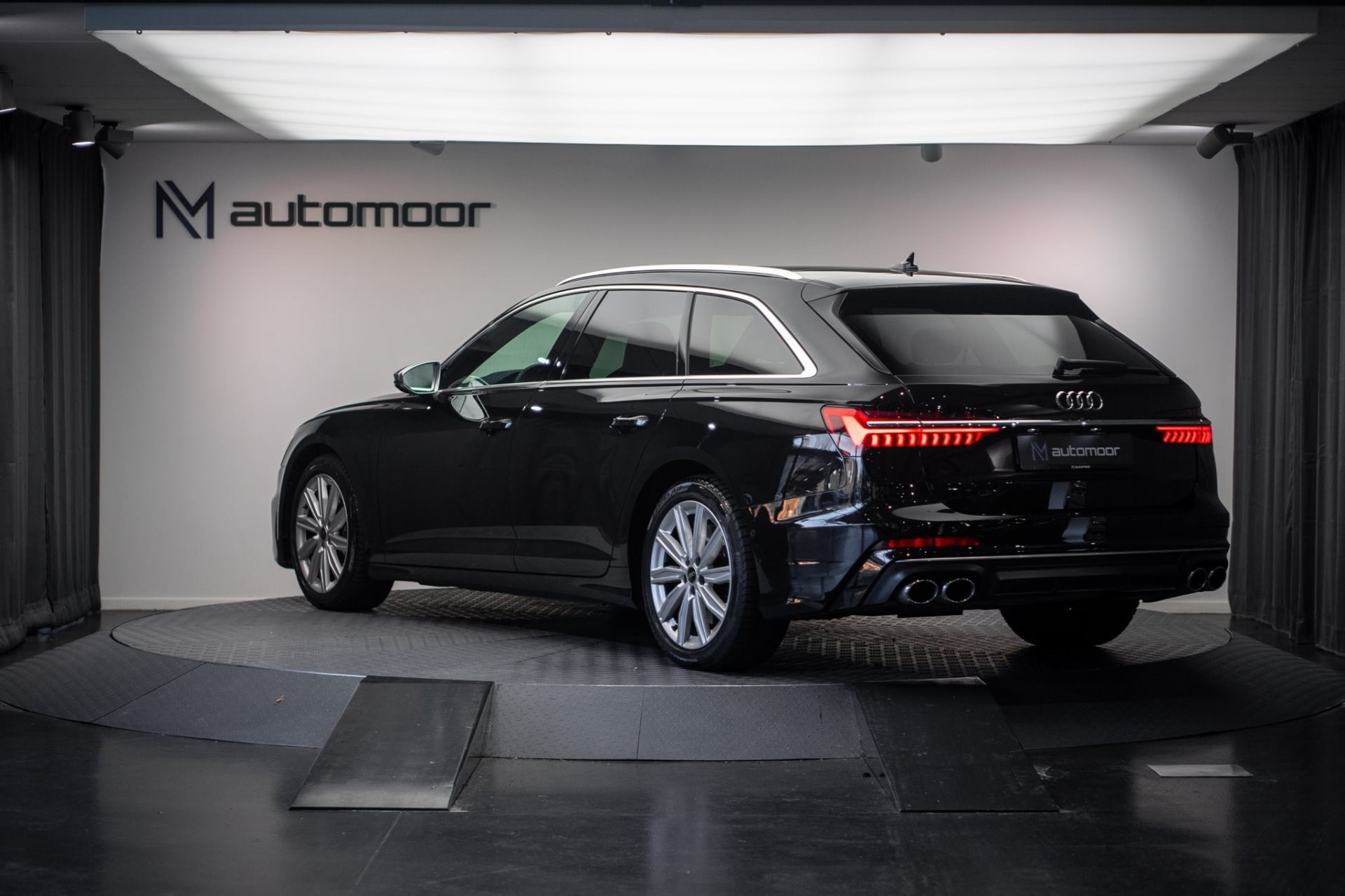 AUDI S6 Avant 3.0 TDI quattro tiptronic *CH-Fahrzeug* *Luftfahrwerk* *Allradlenkung*-image-7