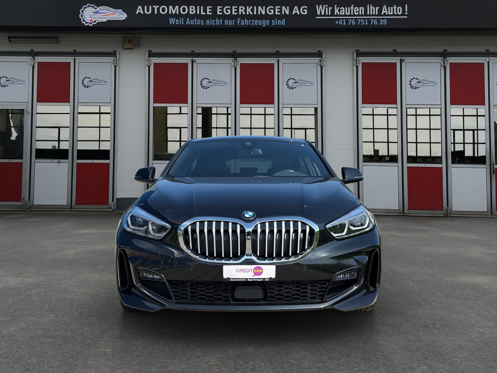BMW 116d Steptronic M Sport-showroom-element-1