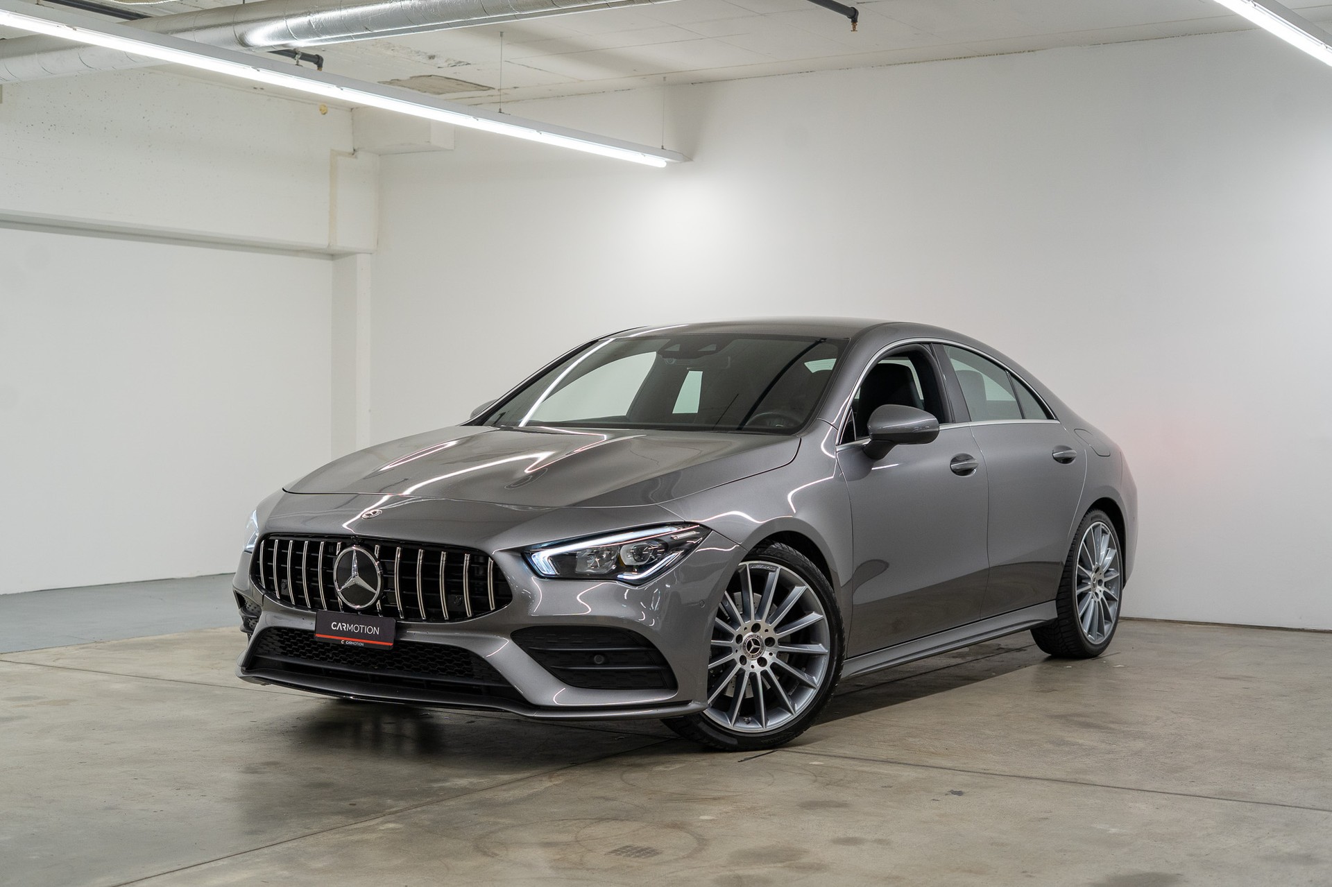 MERCEDES-BENZ CLA 200 AMG Line