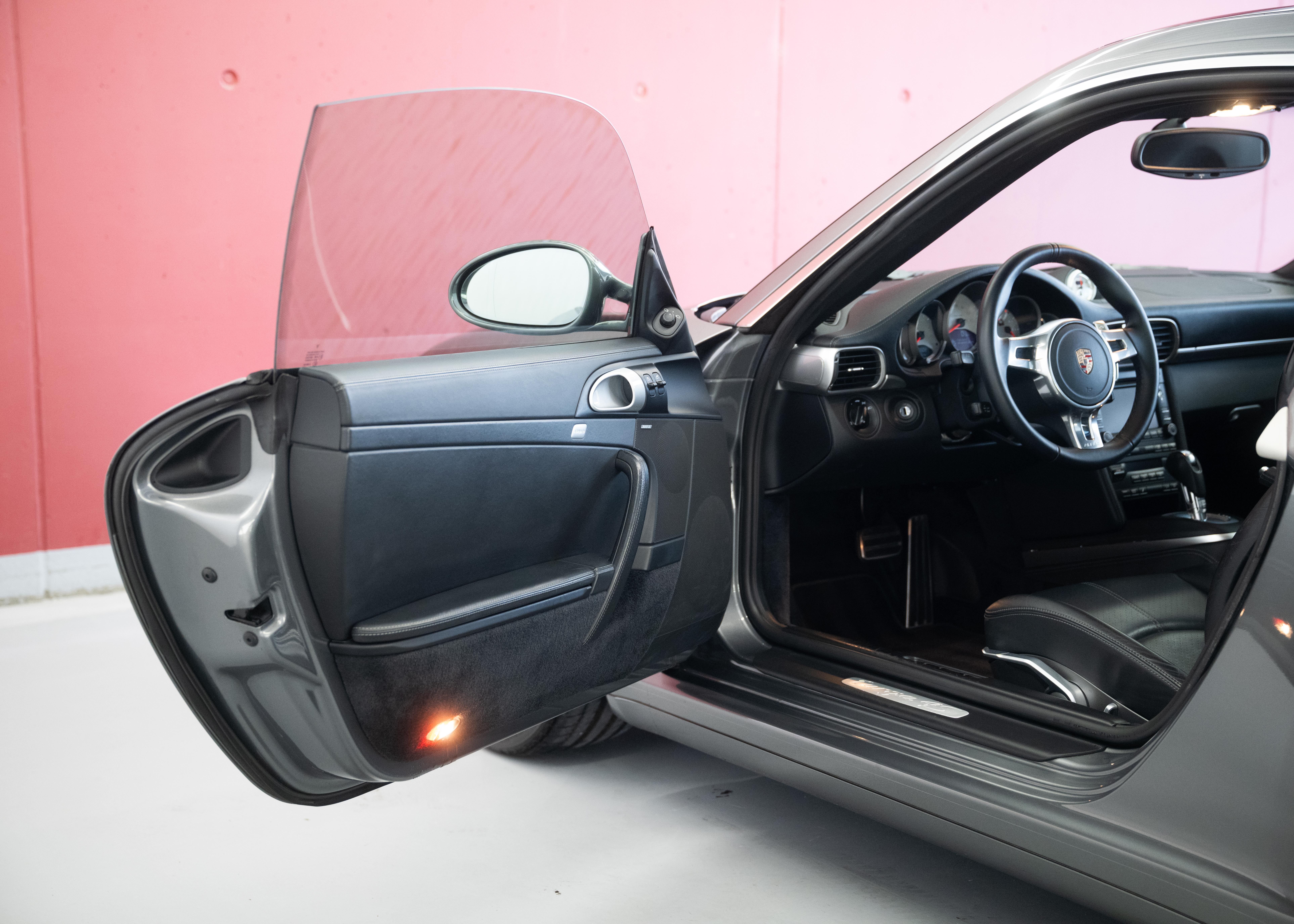 Image PORSCHE 911 911 Targa 4S PDK (Swiss car, full Porsche history, beautiful condition)