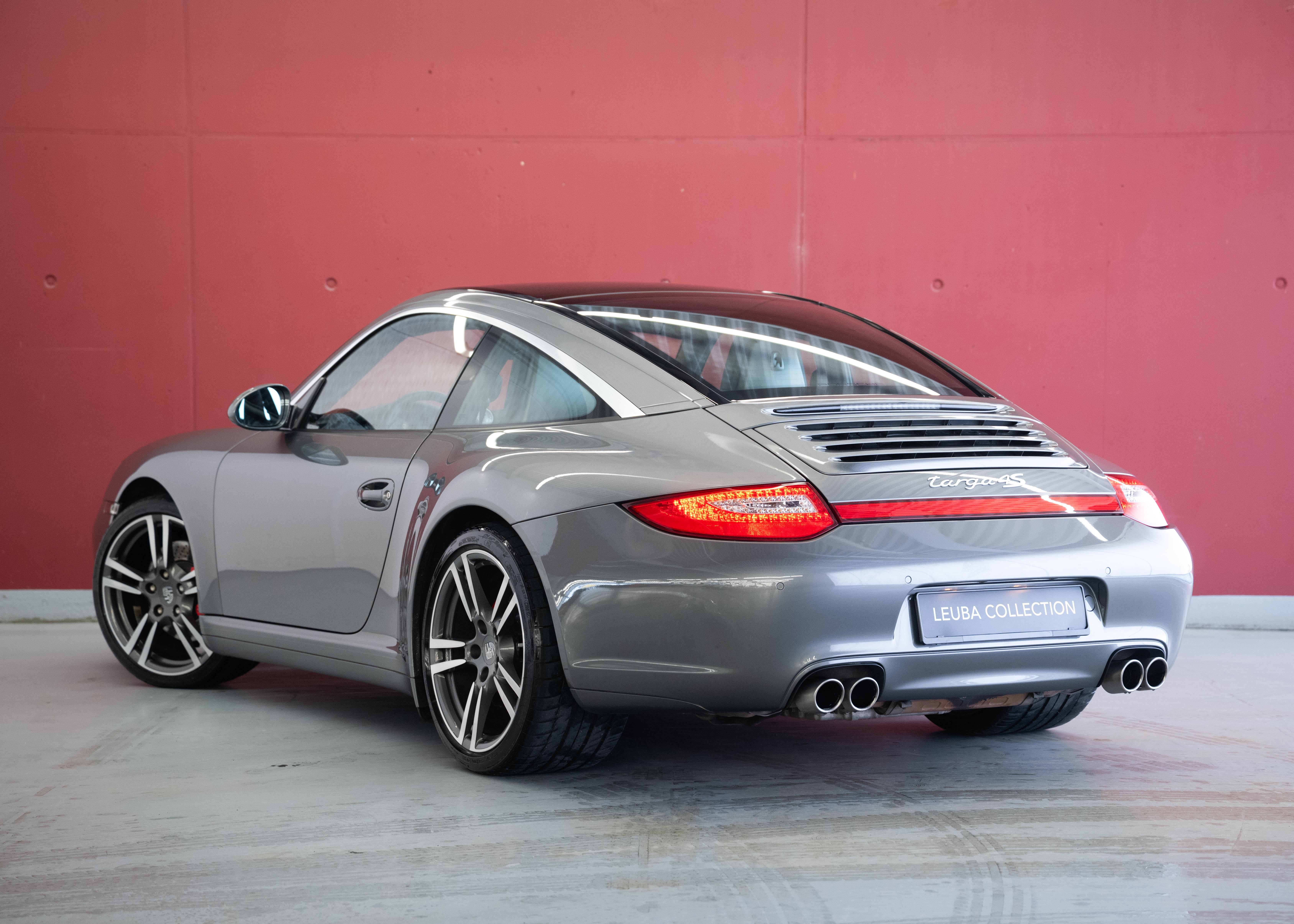 Image PORSCHE 911 911 Targa 4S PDK (Swiss car, full Porsche history, beautiful condition)