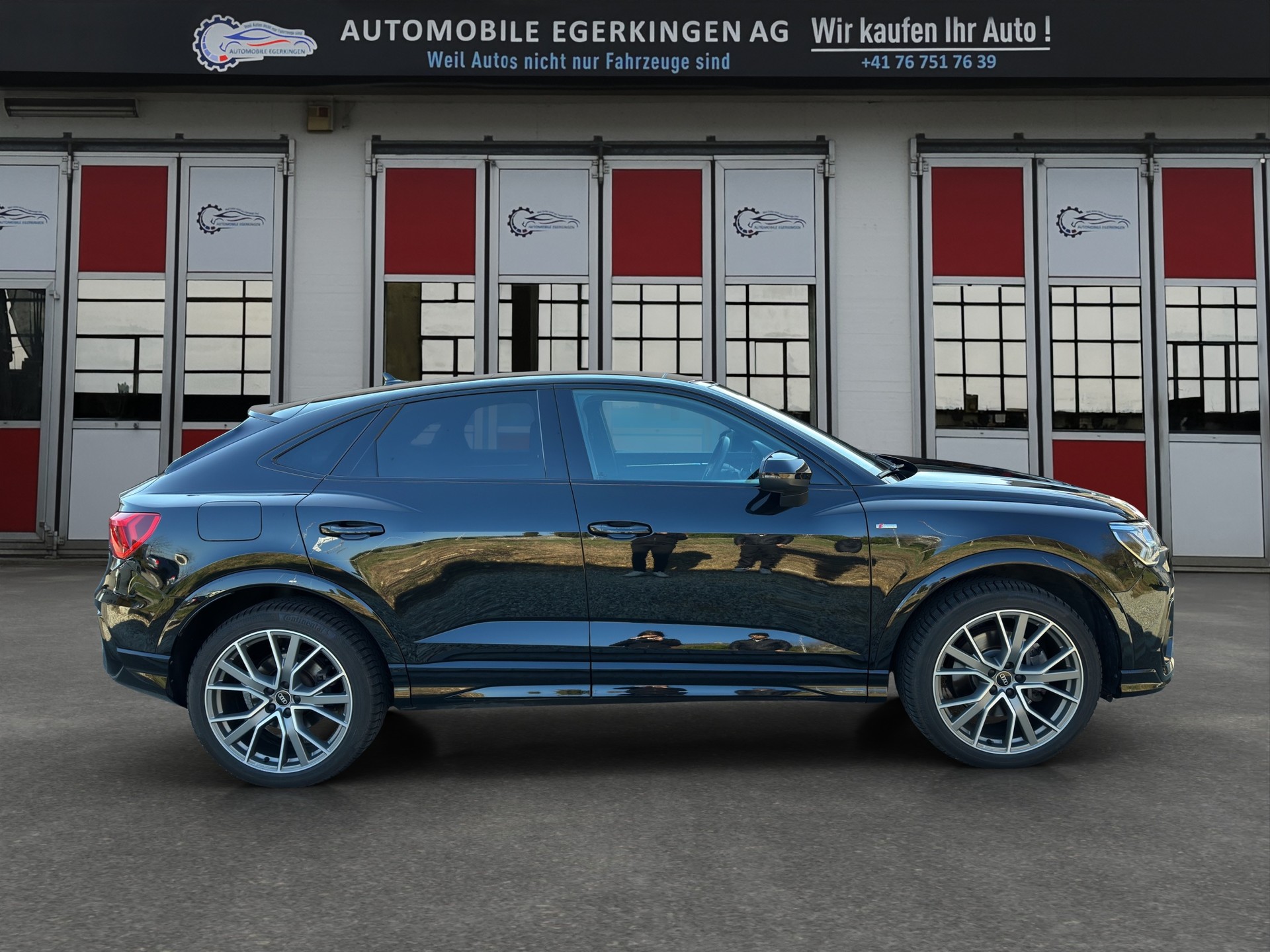 AUDI Q3 Sportback 45 TFSI S line quattro S-tronic-showroom-element-3