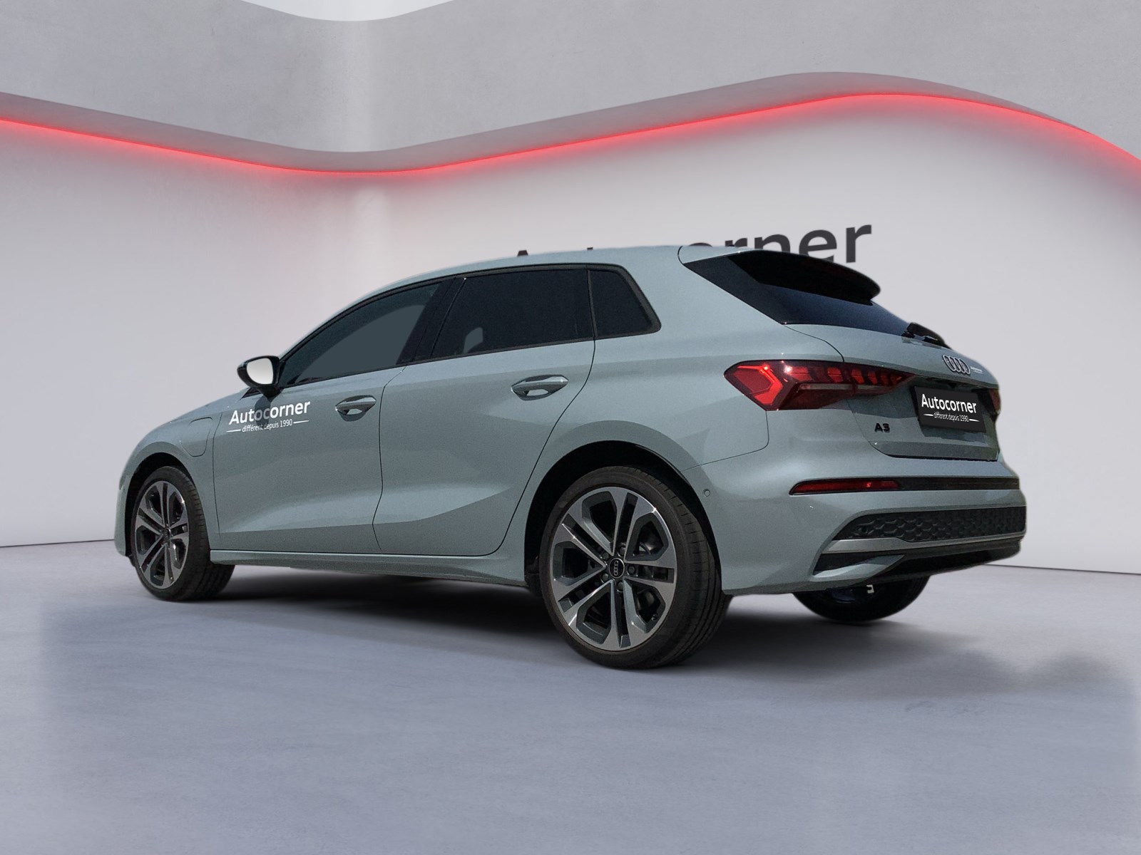 AUDI A3 Sportback 40 TFSI e advanced Attraction-showroom-element-2