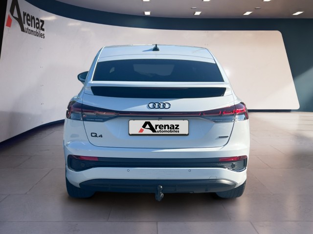 AUDI Q4 Sportback e-tron 50 quattro-showroom-element-3