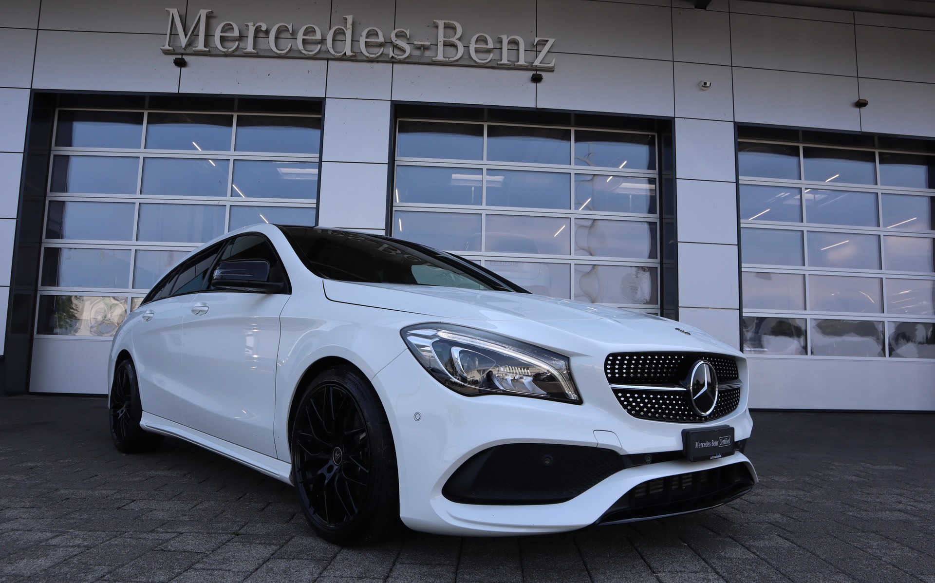 MERCEDES-BENZ CLA Shooting Brake 250 AMG Line 4Matic 7G-DCT