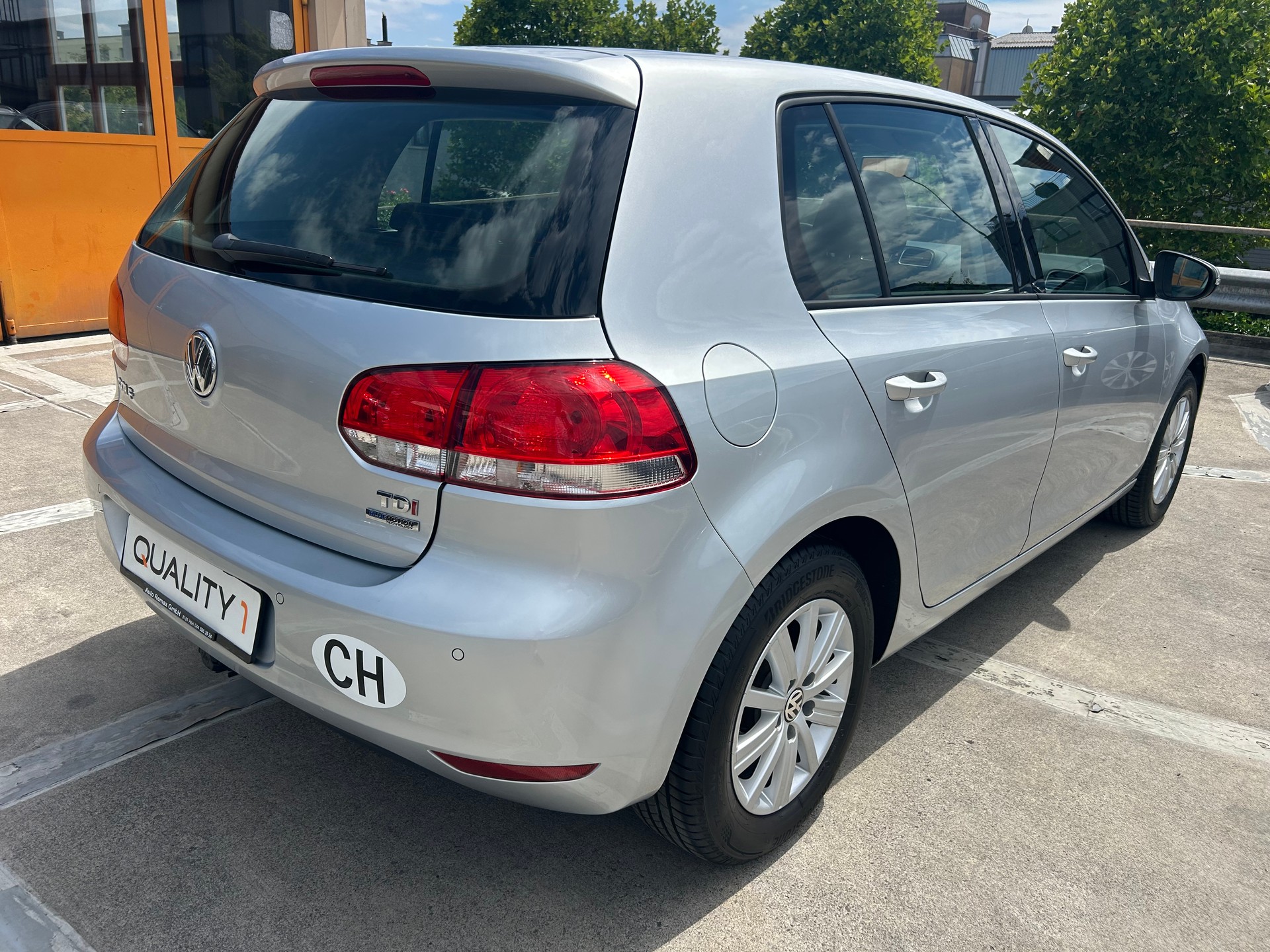 VW Golf 1.6 TDI BlueMotion Technology Comfortline-showroom-element-3