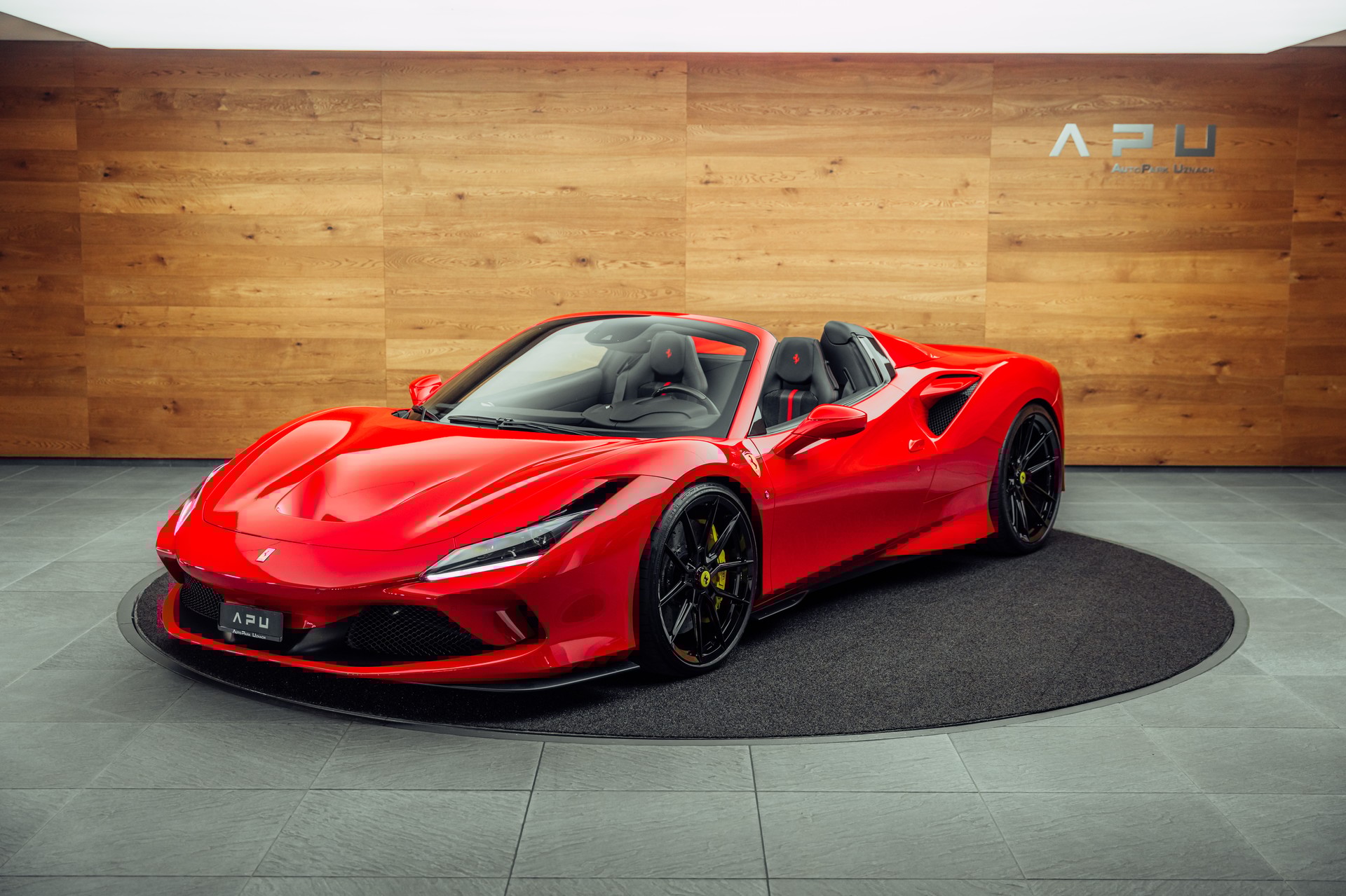 FERRARI F8 Spider-showroom-element-3