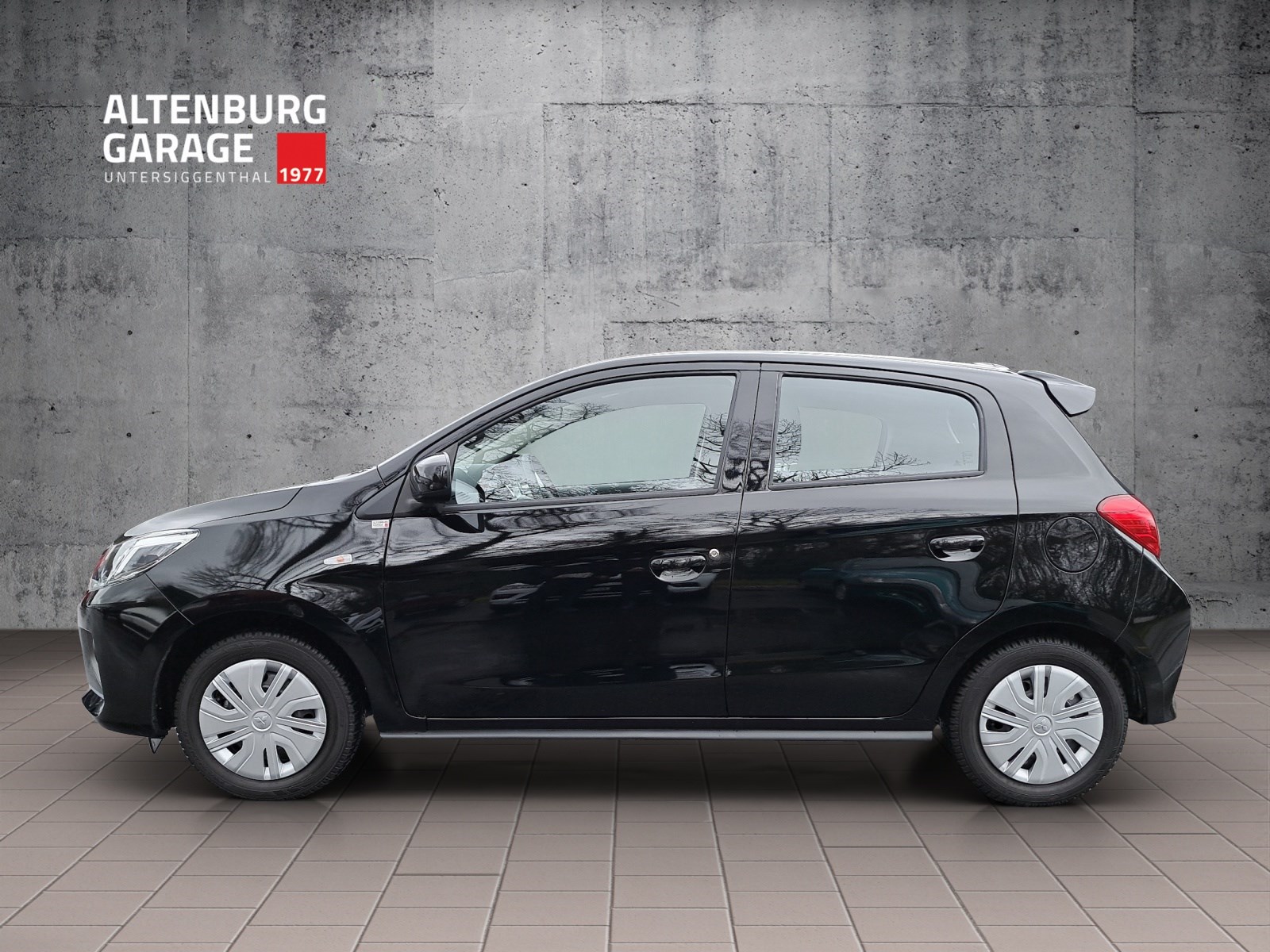 MITSUBISHI Space Star 1.2 MIVEC Inform-showroom-element-1