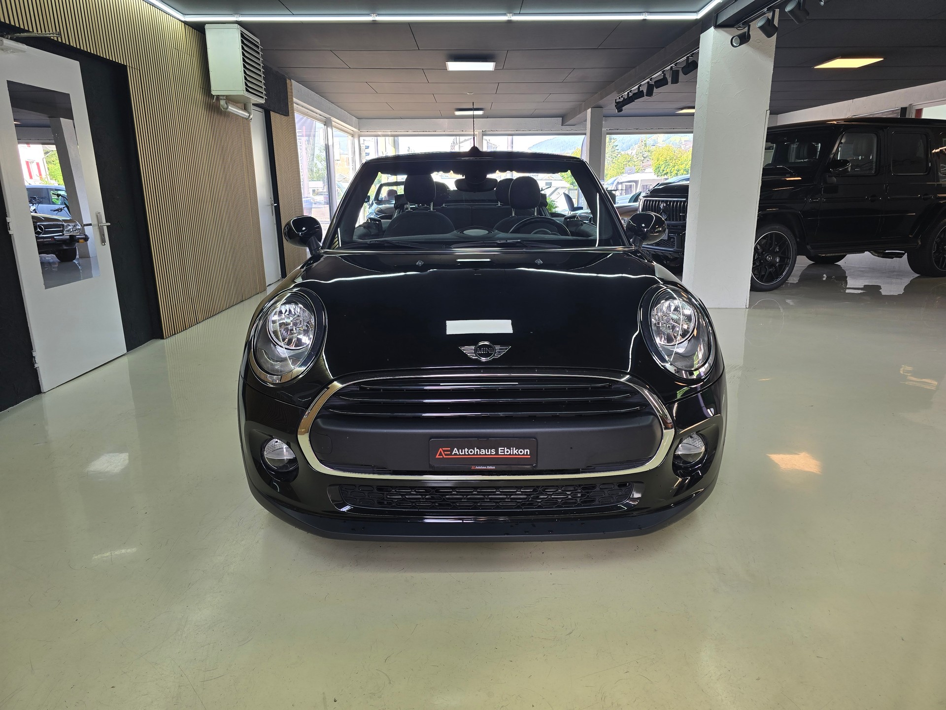 MINI One Cabriolet-showroom-element-2