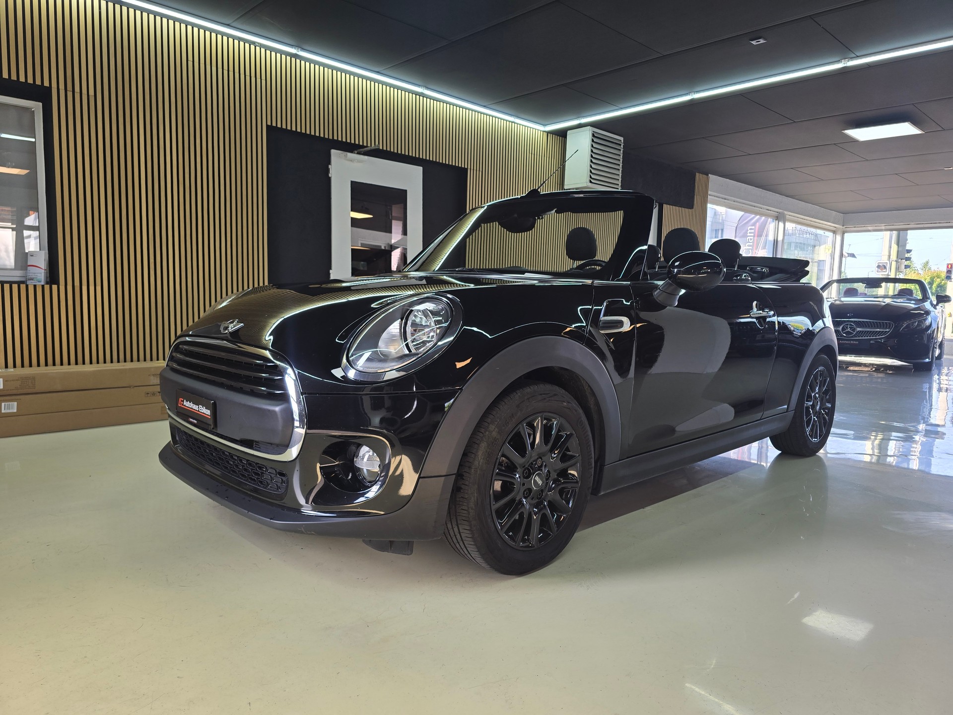 MINI One Cabriolet-showroom-element-3