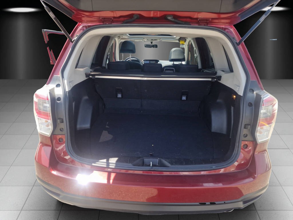 SUBARU Forester Station 2.0 D Swiss-image-14