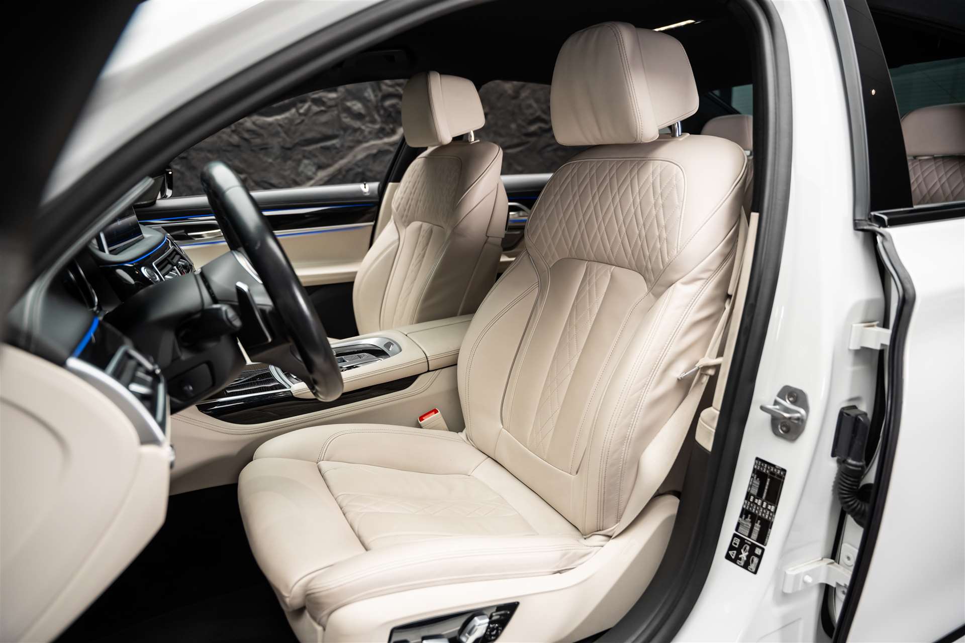 BMW BMW 730d xDrive M Sport Steptronic *Excl. Leder Elfenbein*-image-9