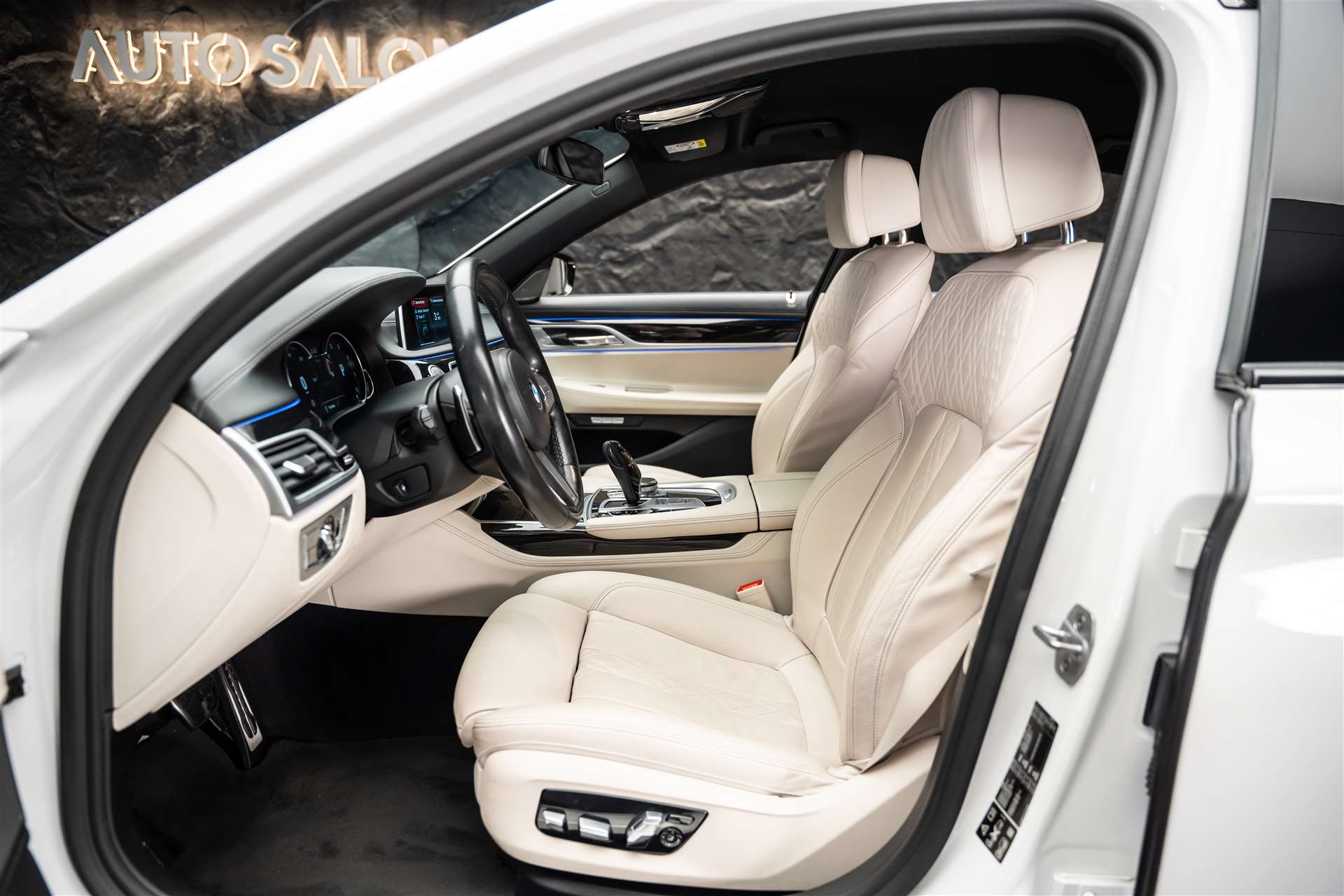 BMW BMW 730d xDrive M Sport Steptronic *Excl. Leder Elfenbein*-image-8