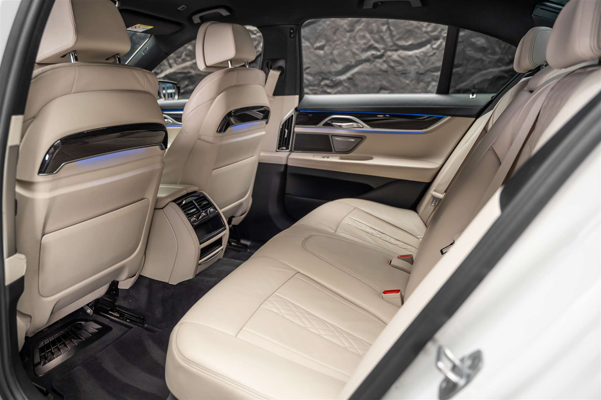 BMW BMW 730d xDrive M Sport Steptronic *Excl. Leder Elfenbein*-image-10