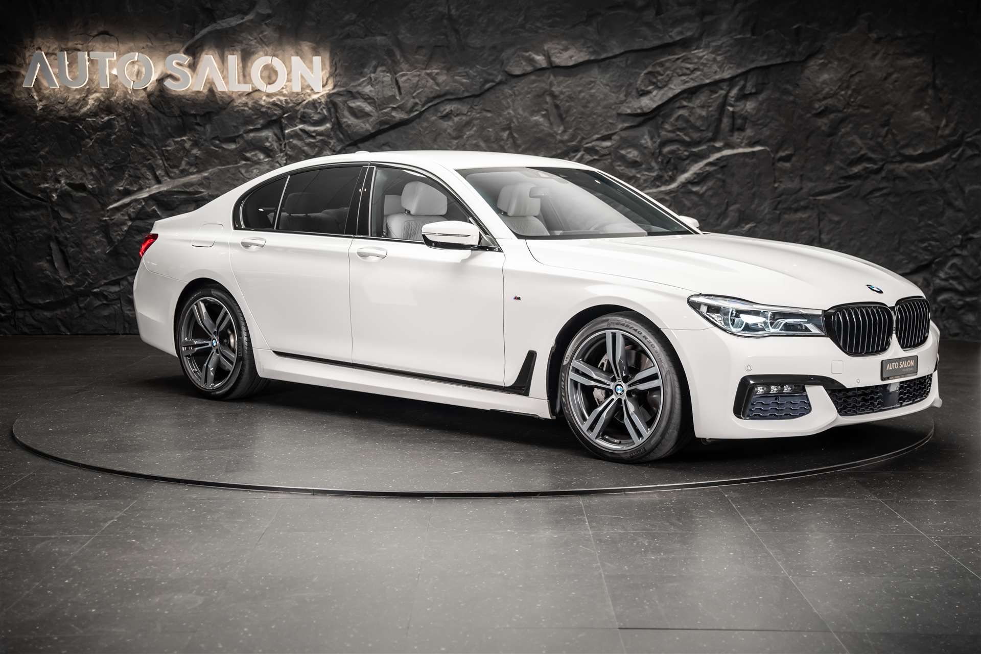 BMW BMW 730d xDrive M Sport Steptronic *Excl. Leder Elfenbein*-image-5