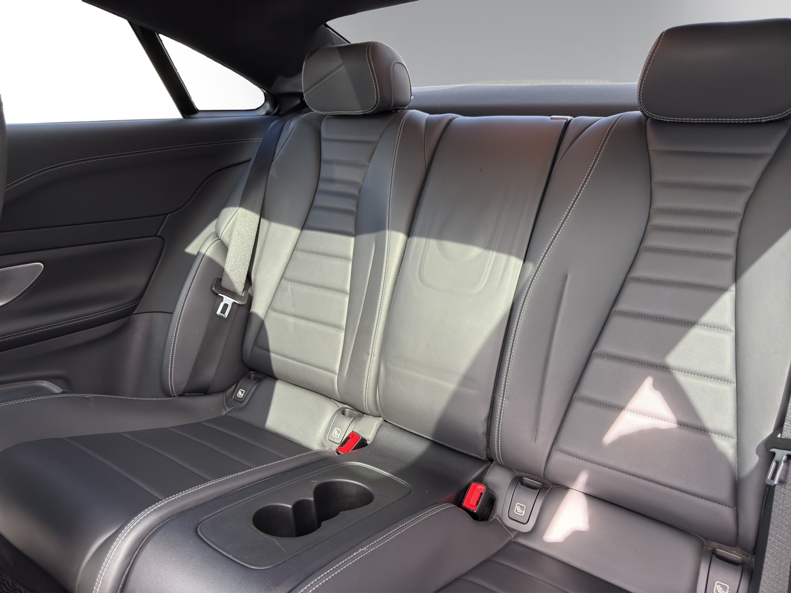 Image MERCEDES-BENZ E-450 E 450 AMG Line 4 Matic